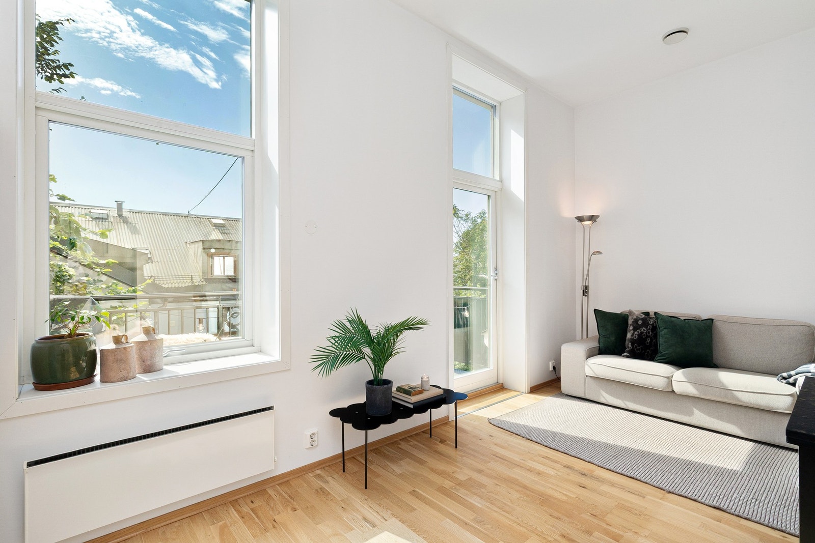 Lys 2-roms andelsleilighet med balkong og heis. Galleribilde