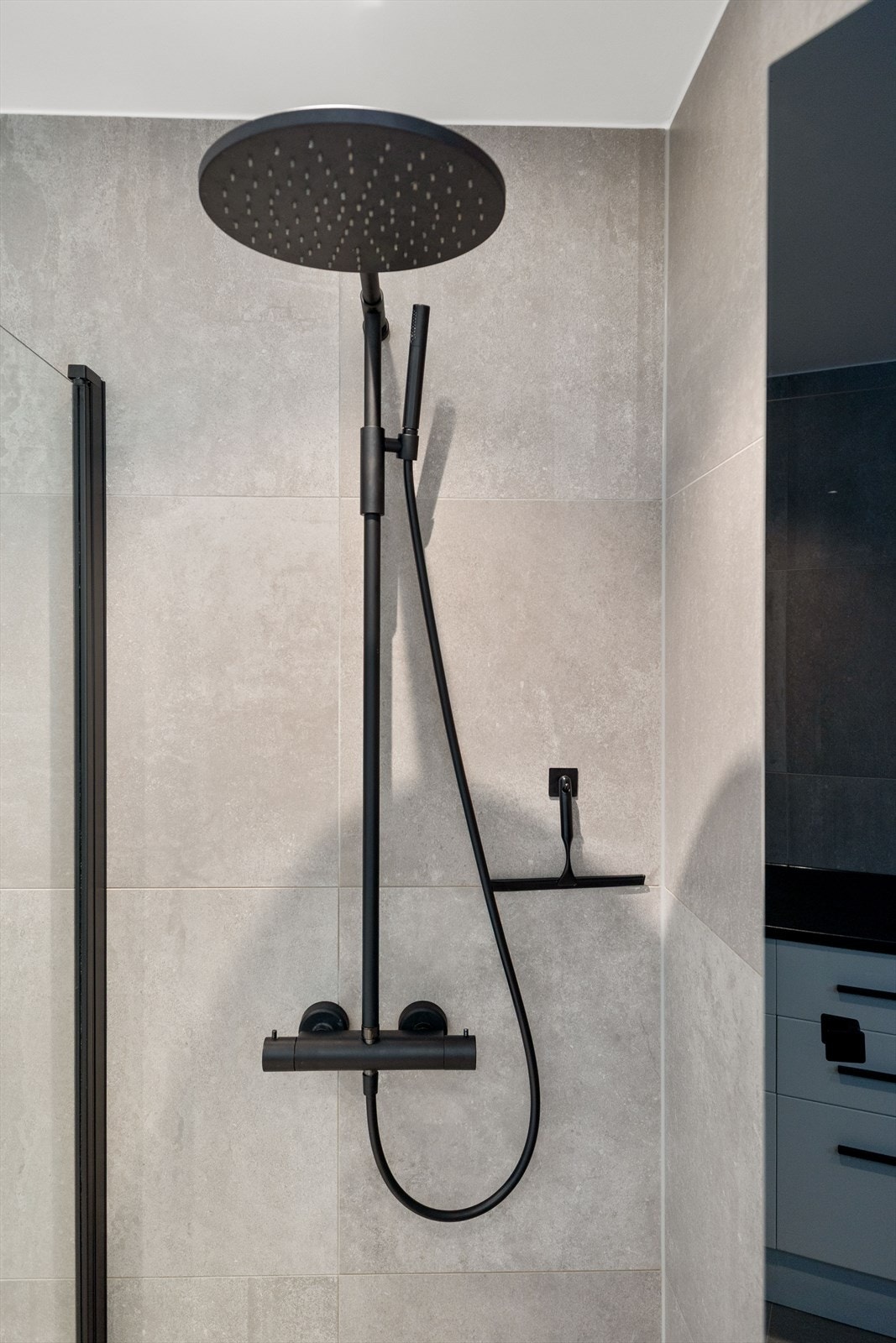 Lekker dusjløsning med "troperegnsdusj" Galleribilde