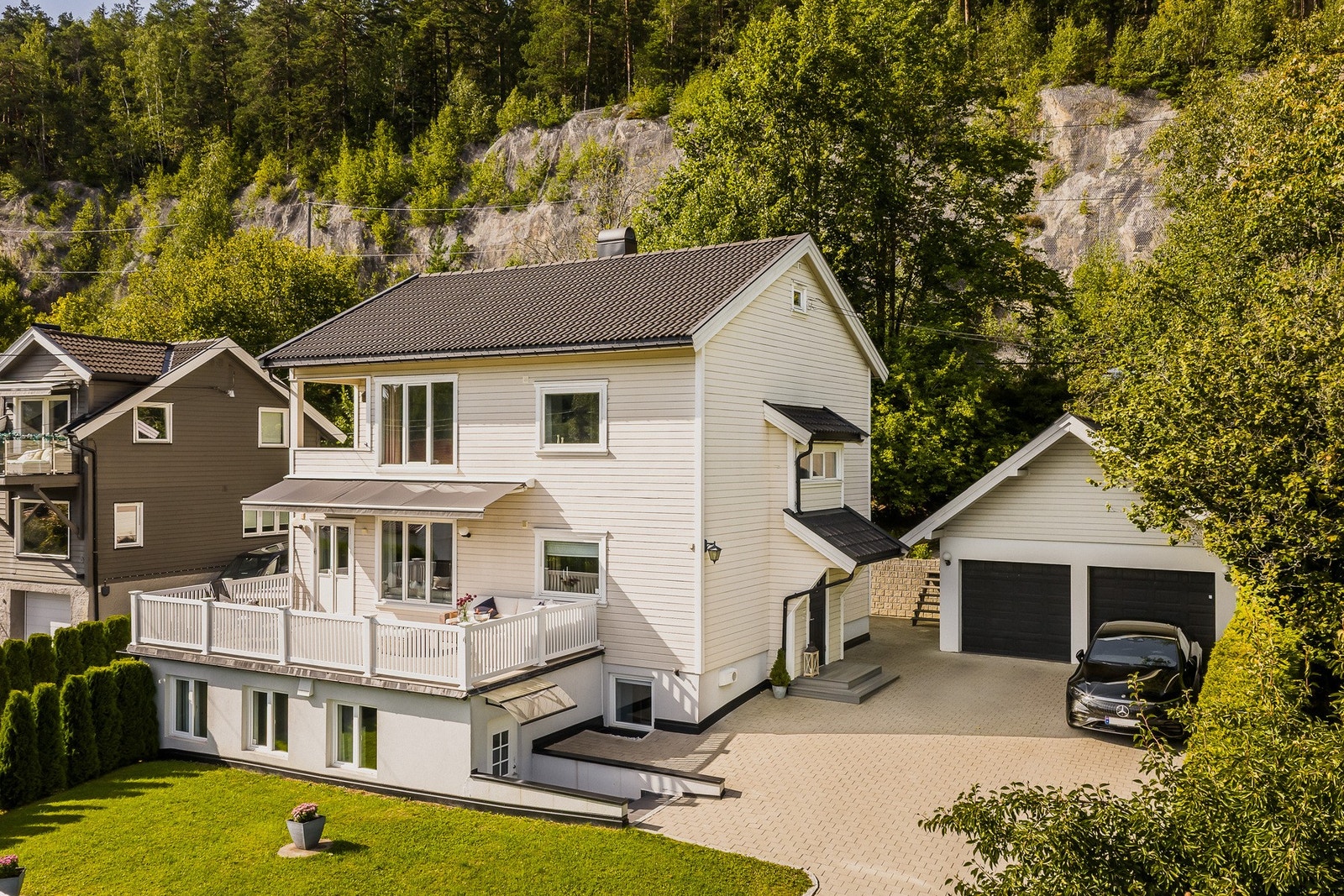 Stor og fin enebolig. Galleribilde