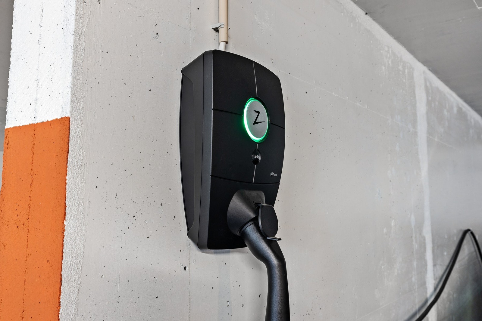 Det er montert el-billader Galleribilde