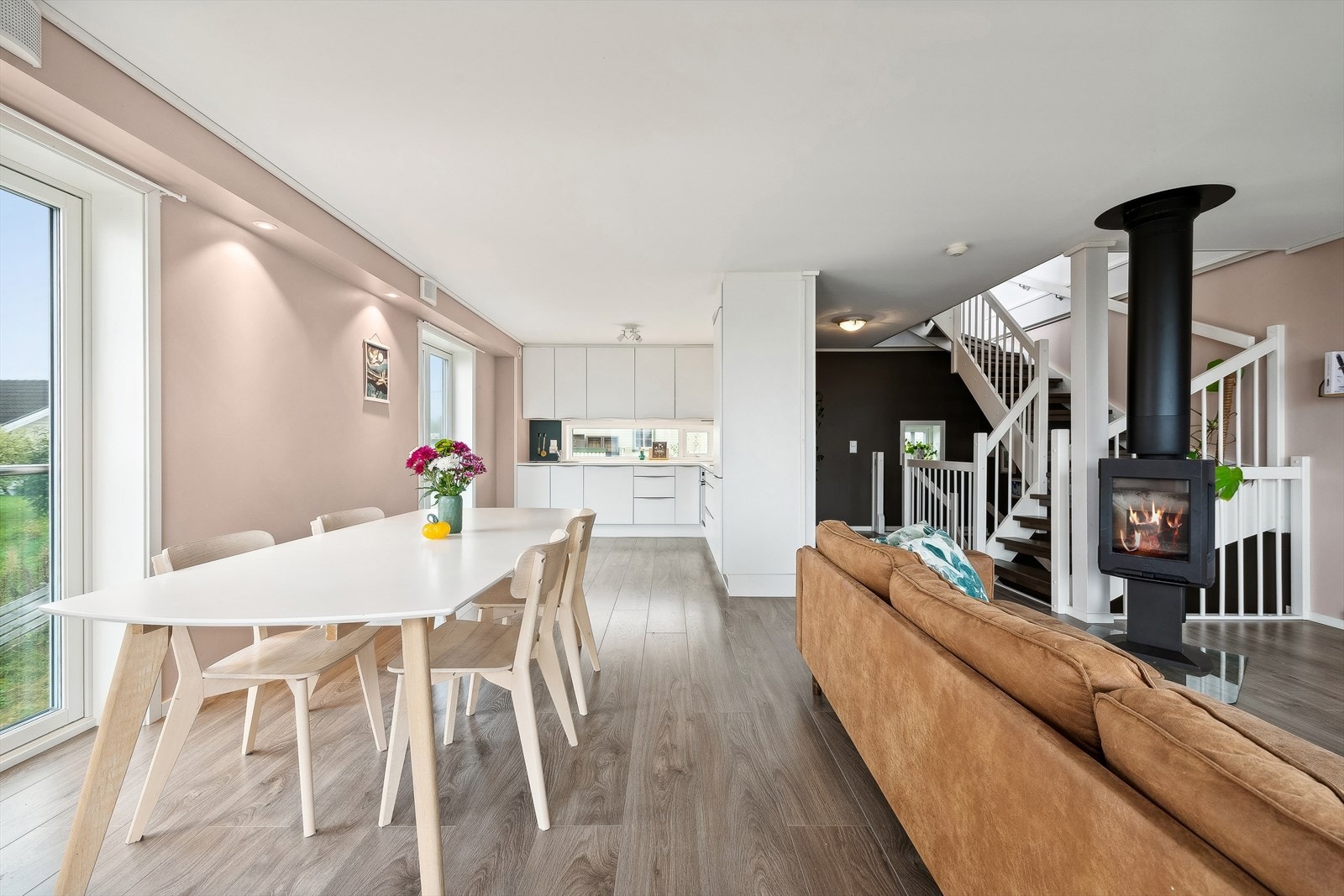 Boligen kan skilte med bl.a. balansert ventilasjon. Galleribilde