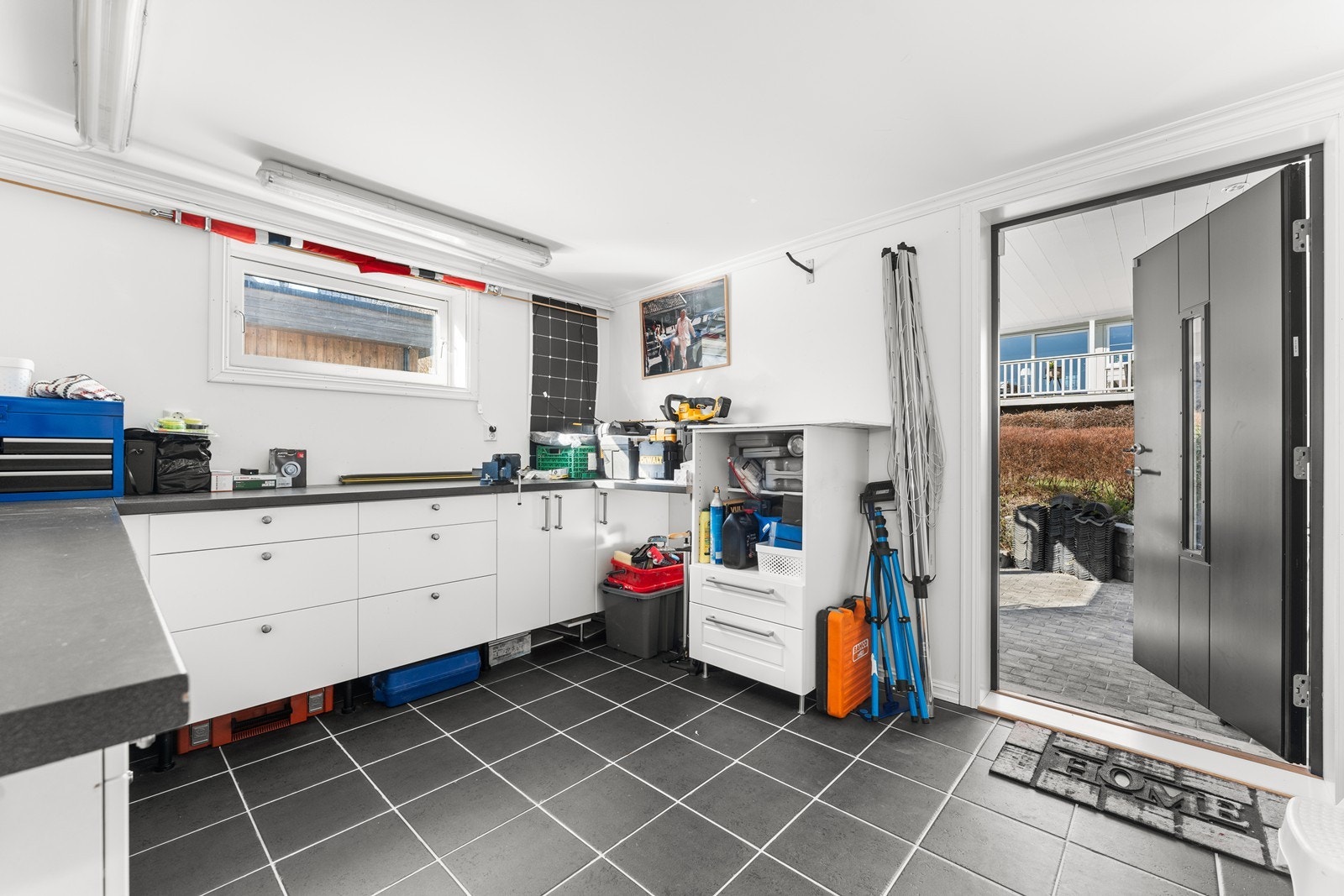 Verksted/bod Galleribilde