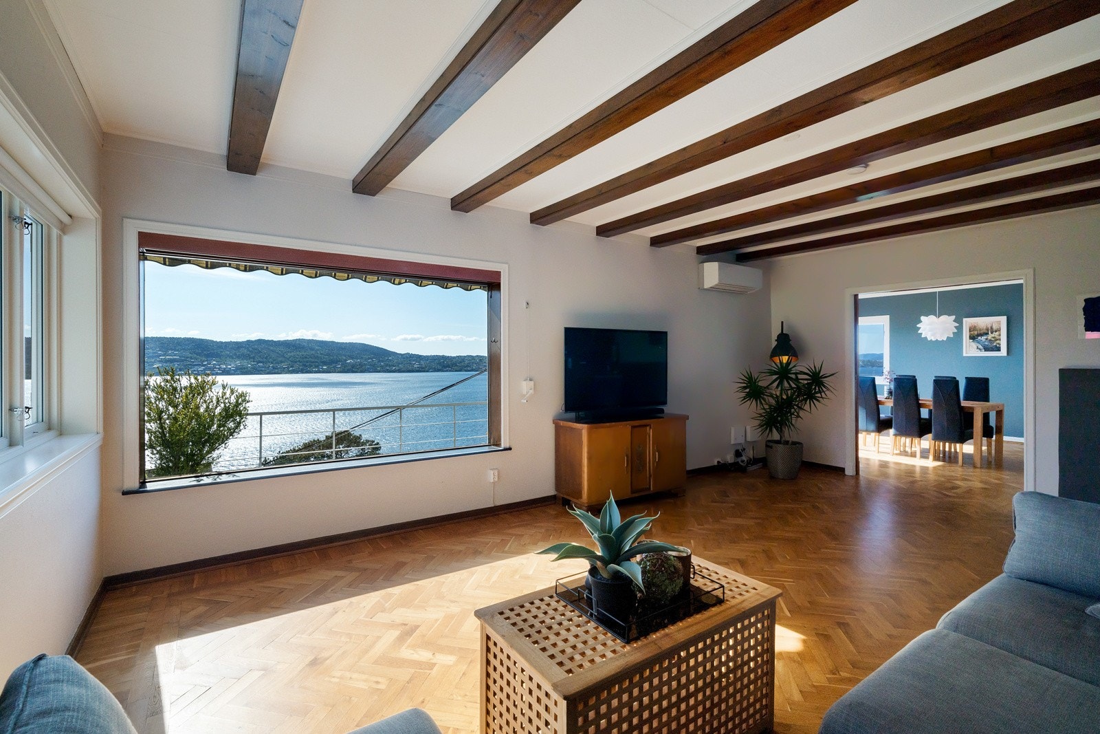 En lekker 3-roms med attraktiv beliggenhet i et veletablert og populært boligområde Galleribilde