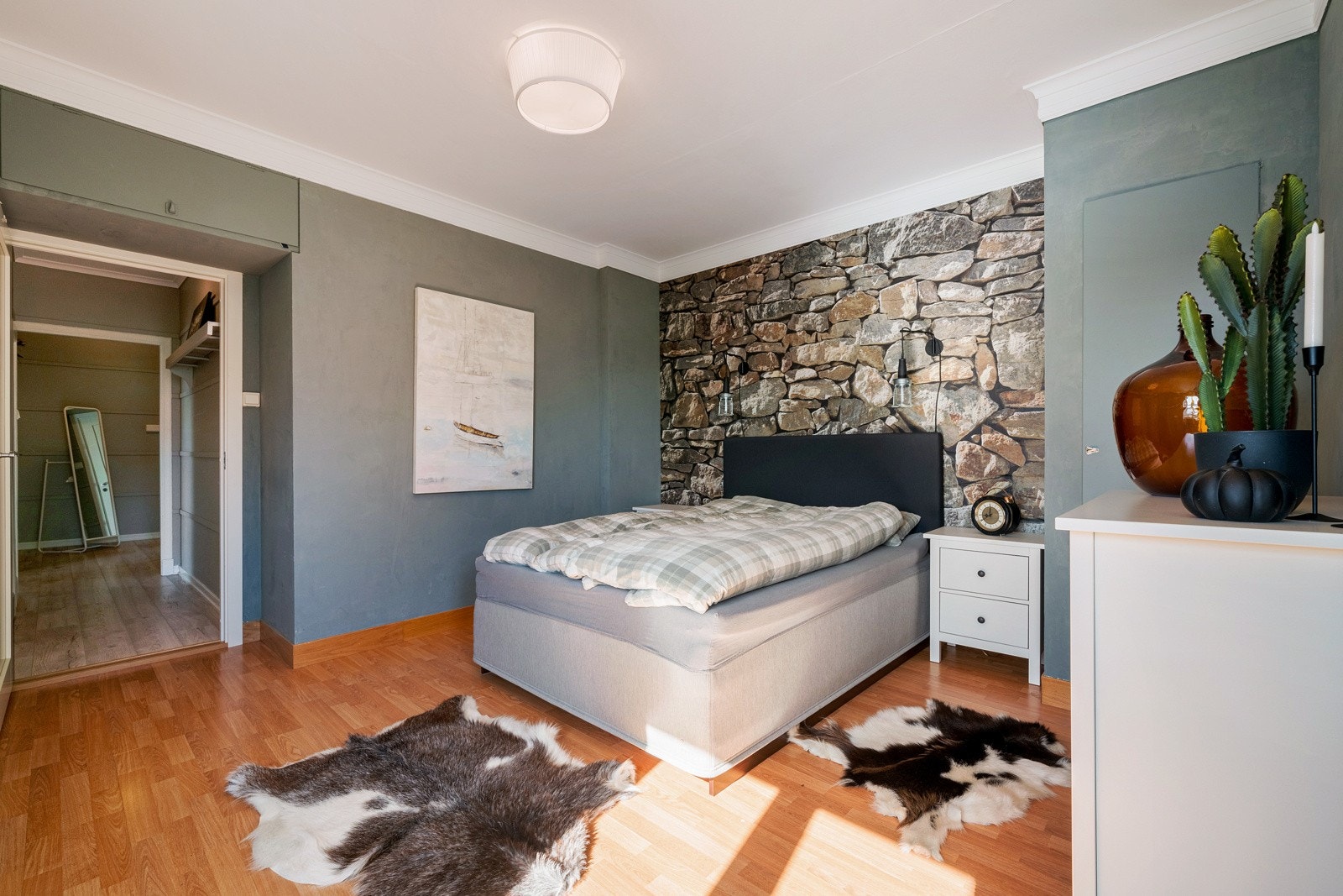 Hovedsoverommet er av svært god størrelse Galleribilde