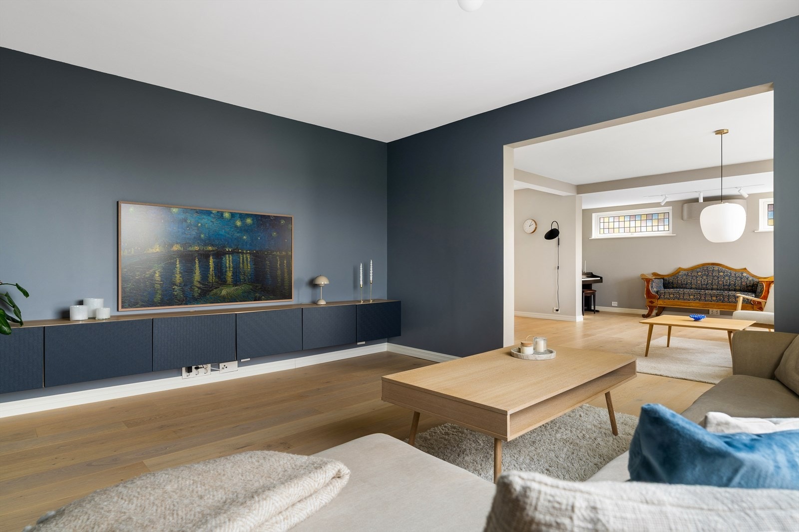 Den innerste stuen fungerer i dag som tv-stue Galleribilde