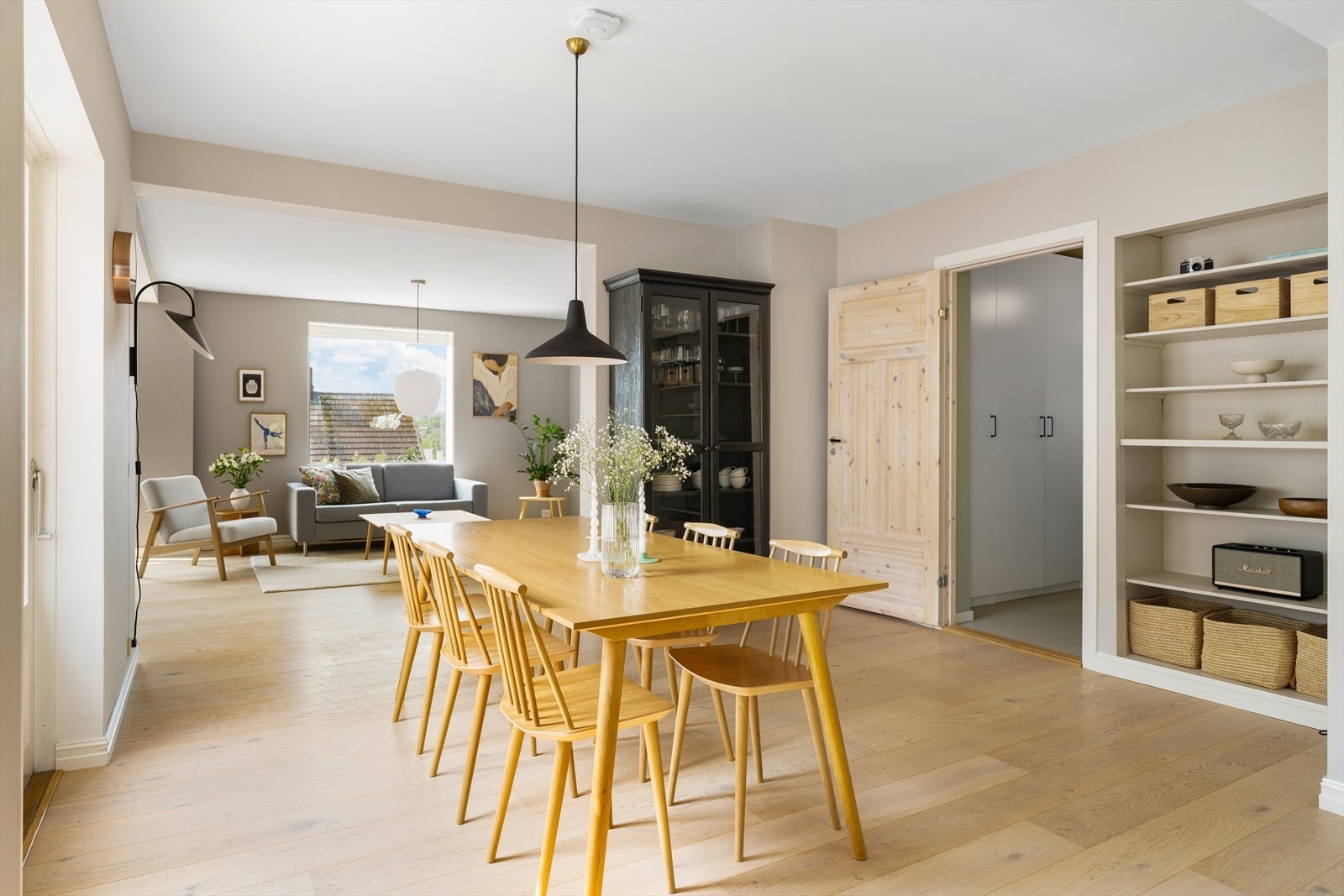 Her vil man ha god plass til at familie og venner kan samles rundt middagsbordet Galleribilde