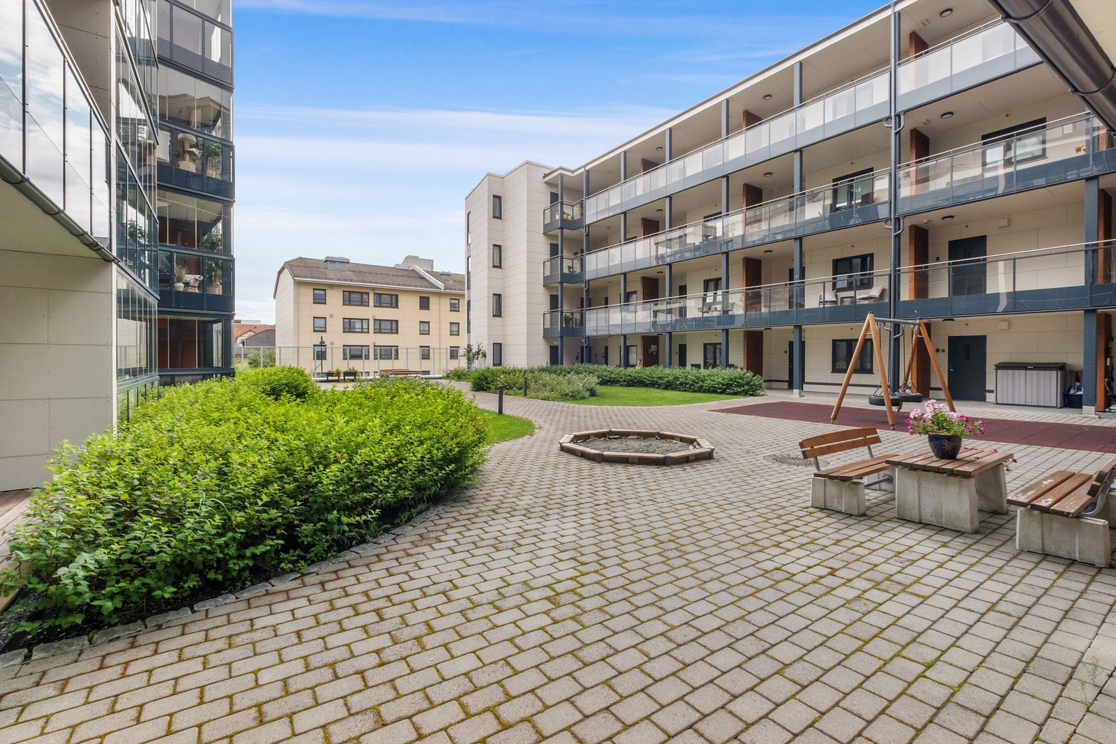 En flott bolig med INGEN fellesgjeld! - Heis, garasje og Innglasset balkong Galleribilde