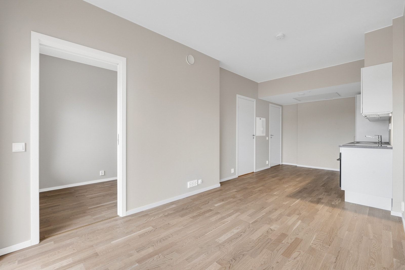 Gode møbleringsmuligheter og stilren innredning. Galleribilde