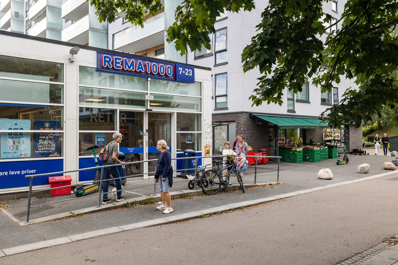 REMA 1000 i nærheten. Galleribilde