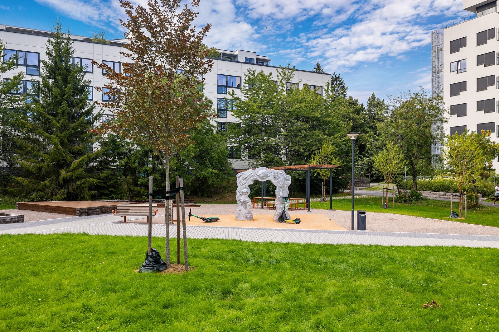 Lekeplass for store og små. Galleribilde