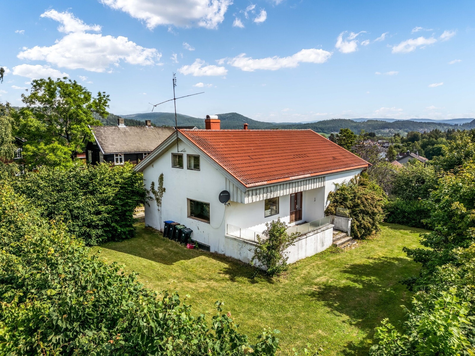 Berit Seltveit v/Lokalmegleren & Partners har gleden av å presentere Tyrivegen 17! Galleribilde