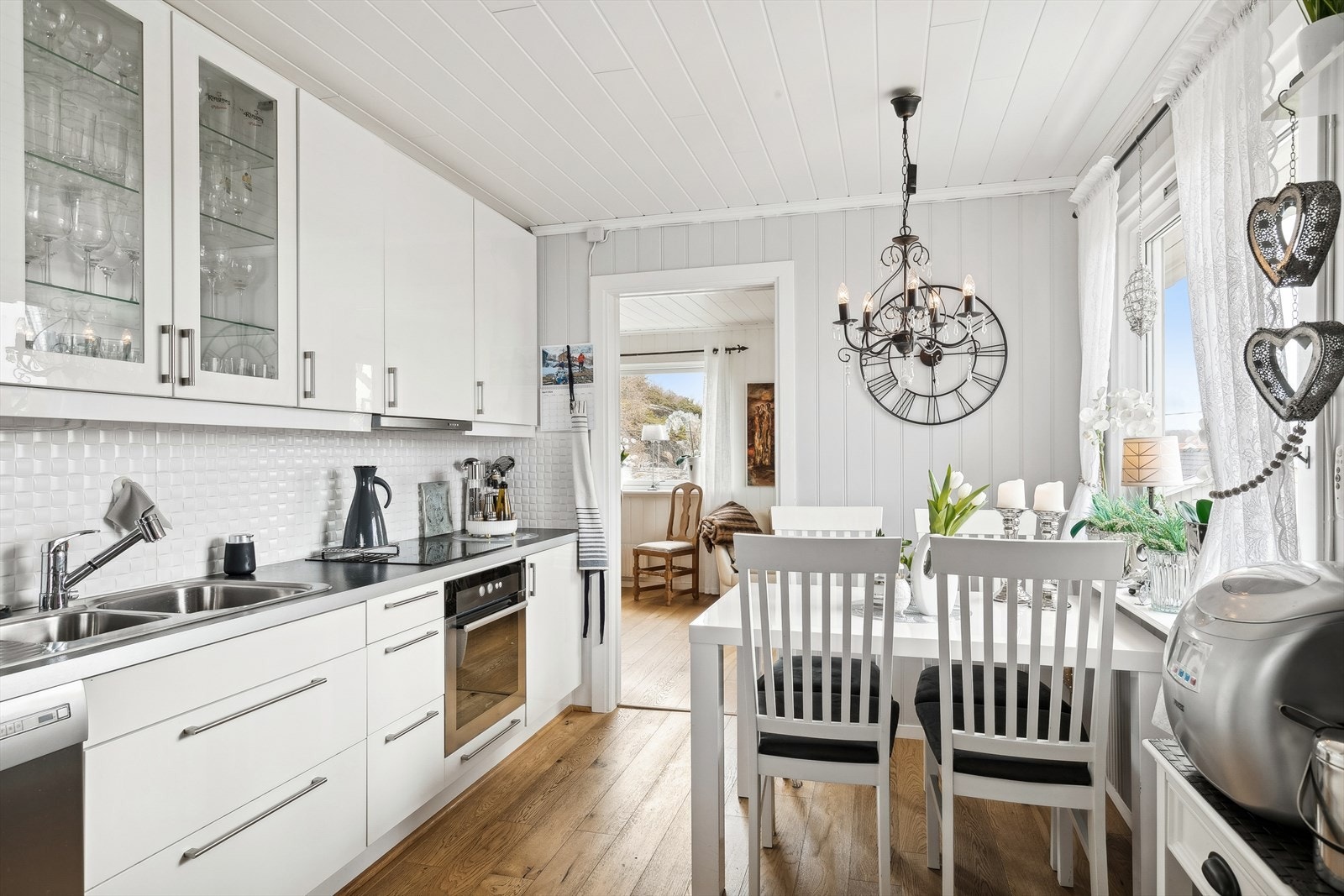 Her får du naturlig lys inn fra 3 kanter Galleribilde