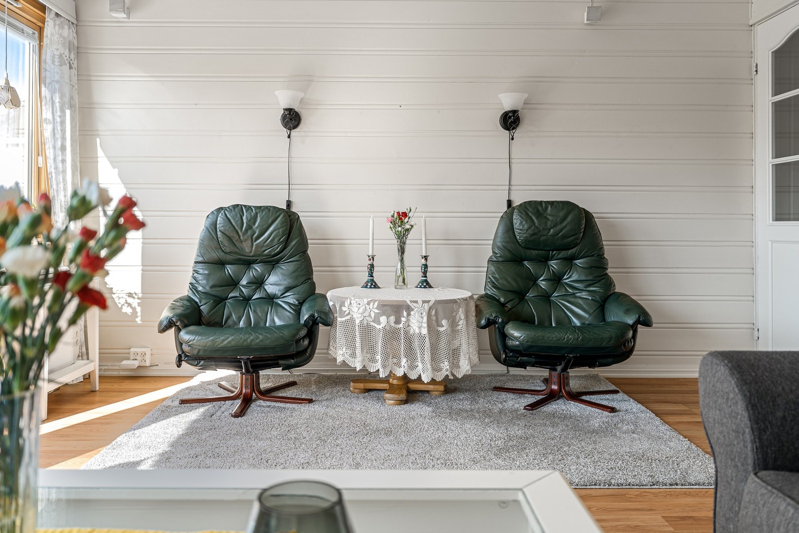 Internett og TV følger med i felleskostnadene. Galleribilde