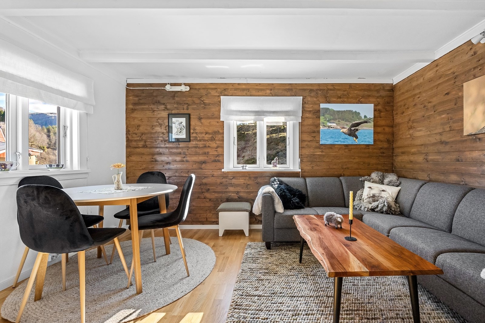 Velkommen inn i denne flotte hytten! Galleribilde