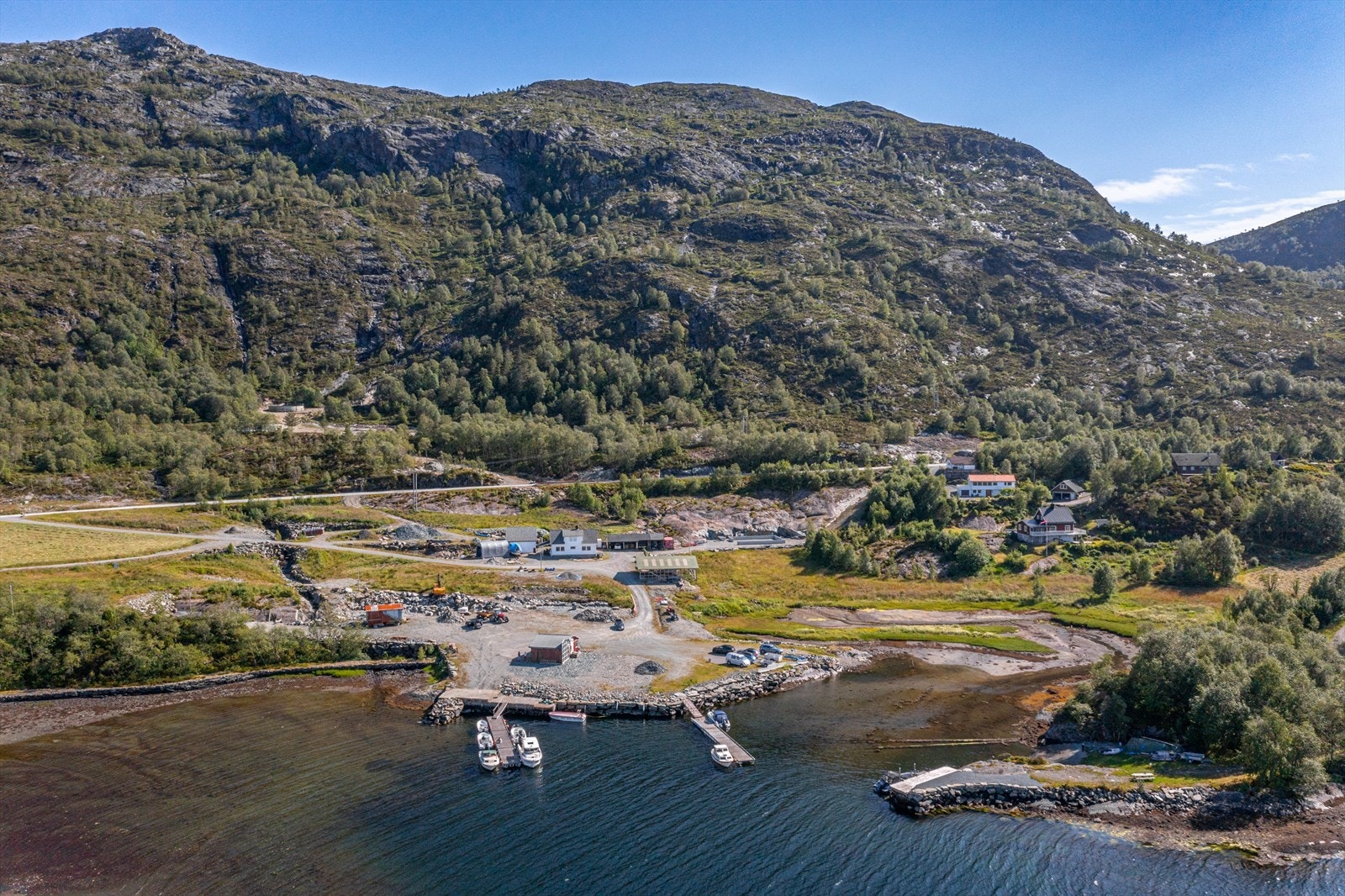 Flotte fjell å gå på turar i like ved Galleribilde