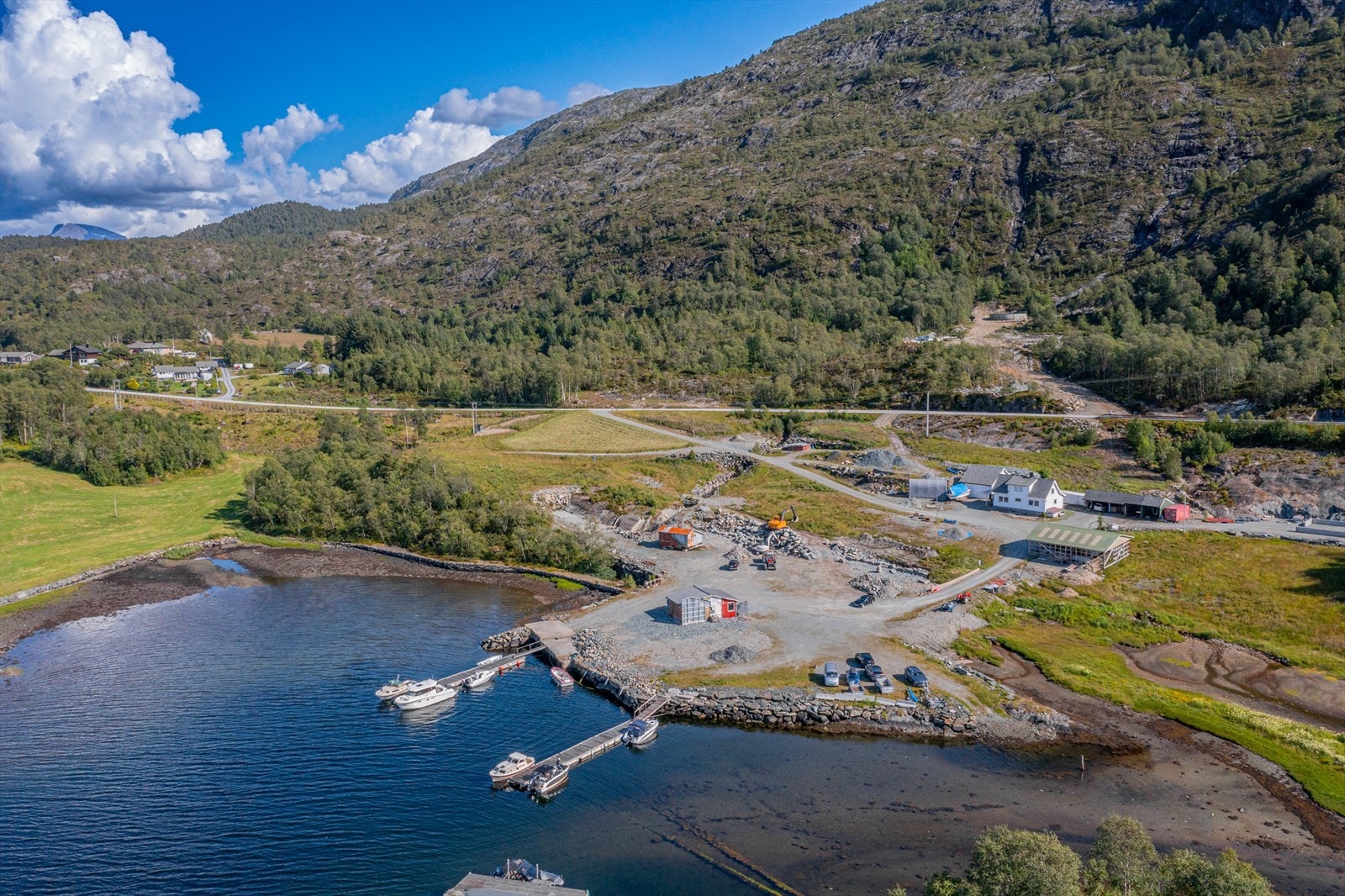 Her kjem det rorbuer i rekke og nytt kaianlegg ved sjøen Galleribilde