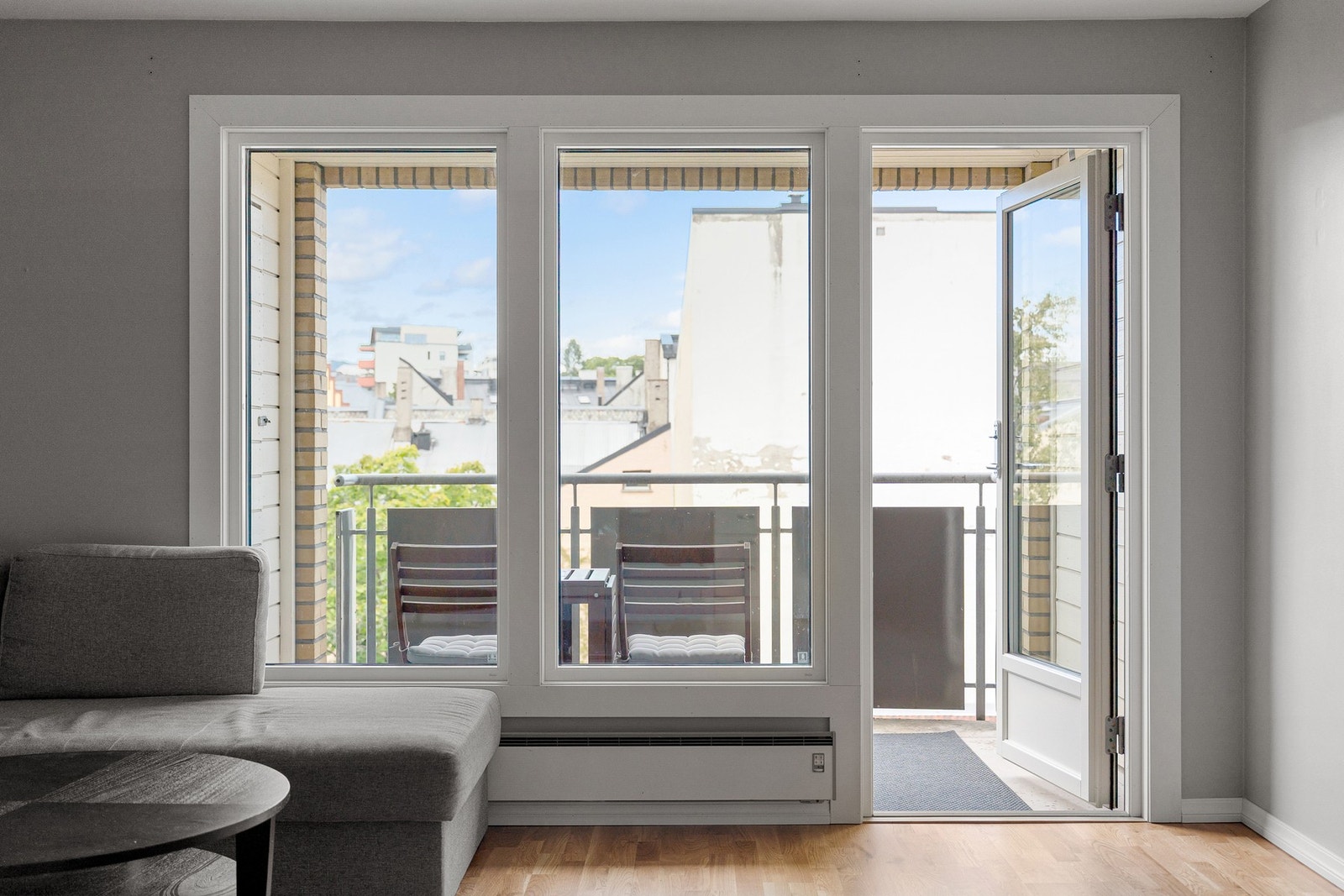 Utgang til balkong på 6kvm. Galleribilde