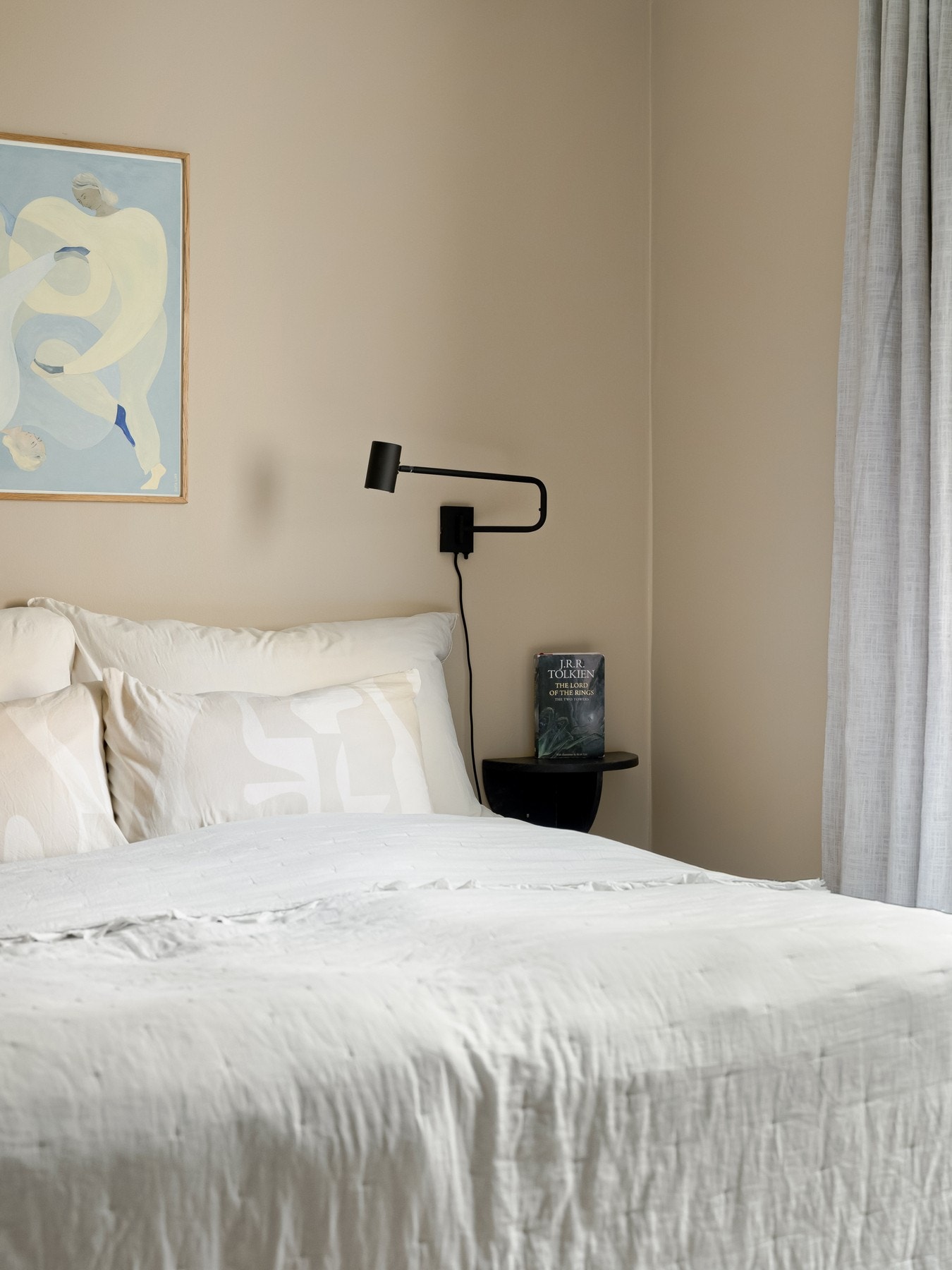 Også her er vegger og tak malt i tidsriktige fargenyanser. Galleribilde