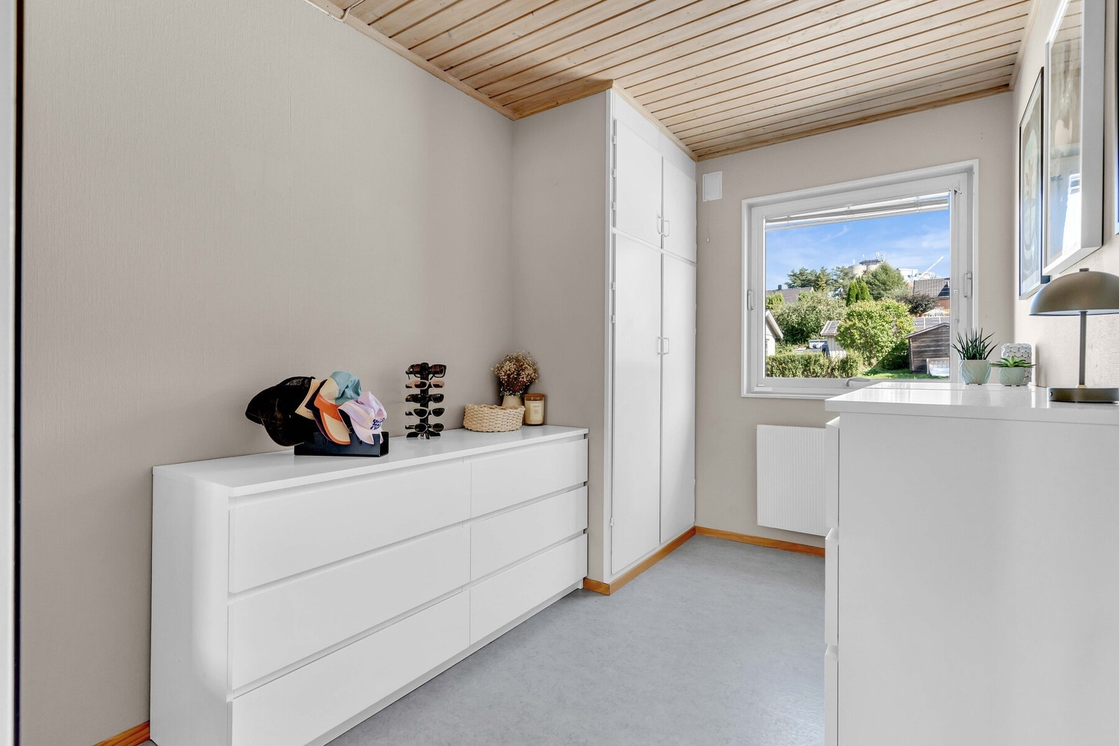 Planskissen referer til sov 4. Rommet er lys og har innebygget skapplass. Rommet kan benyttes som kontor, barnerom eller gjesterom. Galleribilde