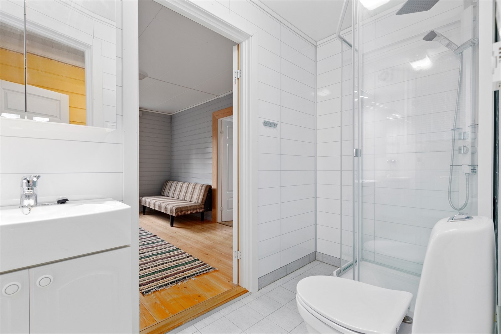 Baderom med fine overflater Galleribilde