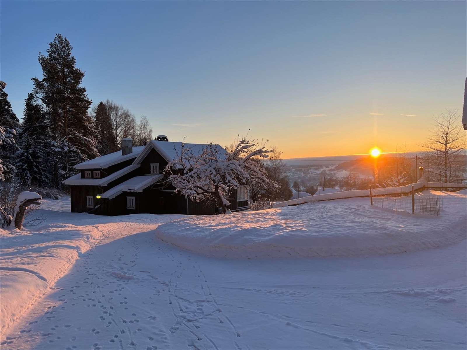 Selgers egne stemningsbilder. Galleribilde