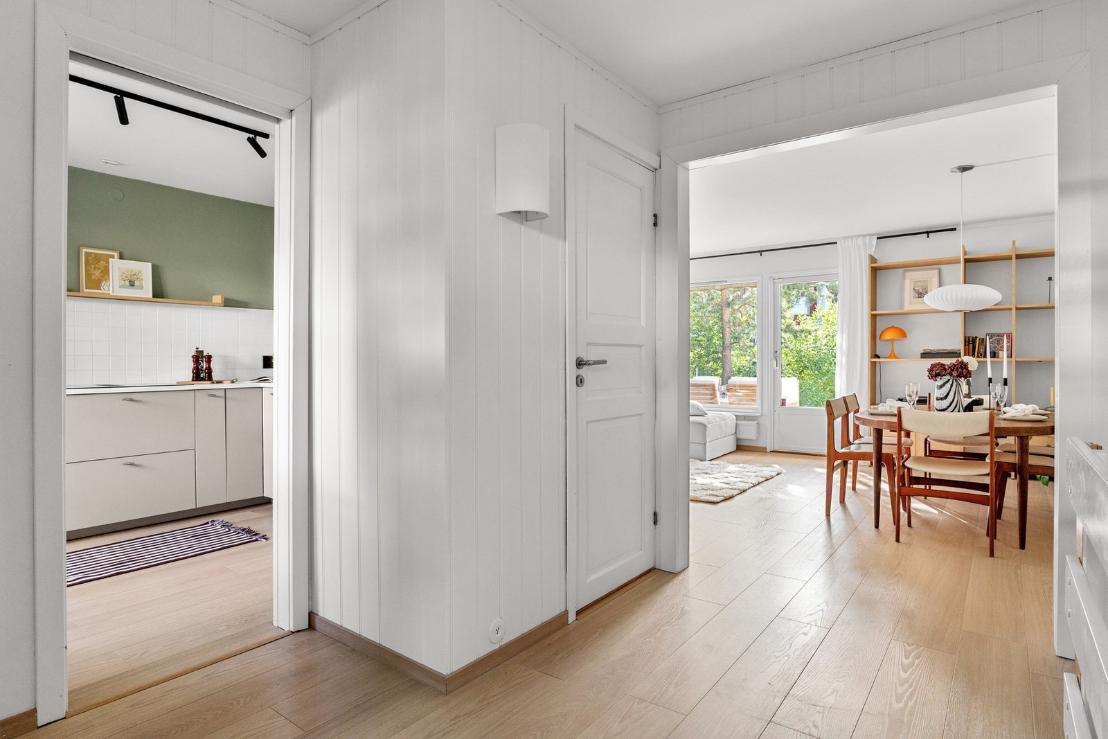 Kjøkken er i tilknytning til stuen Galleribilde