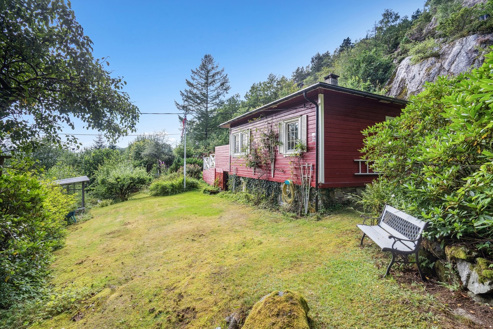 Koselig opparbeidet hage! Galleribilde