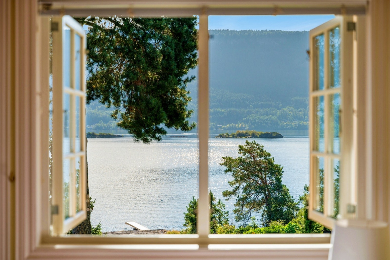 Sjekk utsikten fra soverommet! Galleribilde