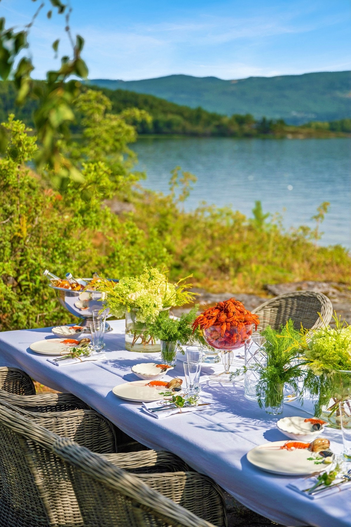 Her serveres nytrukket kreps fra Steinsfjorden. Galleribilde