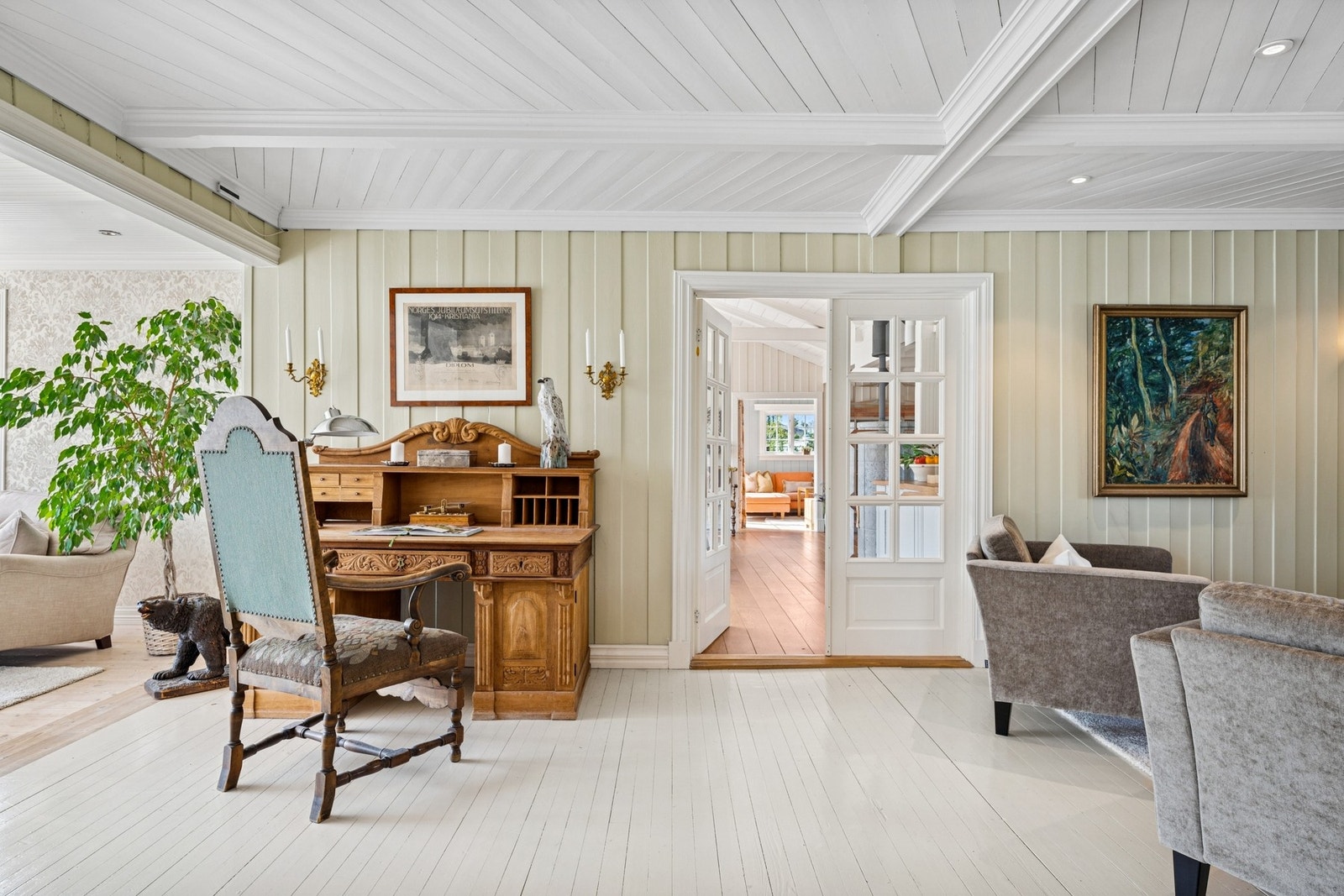 La oss se på enda en stue. Galleribilde