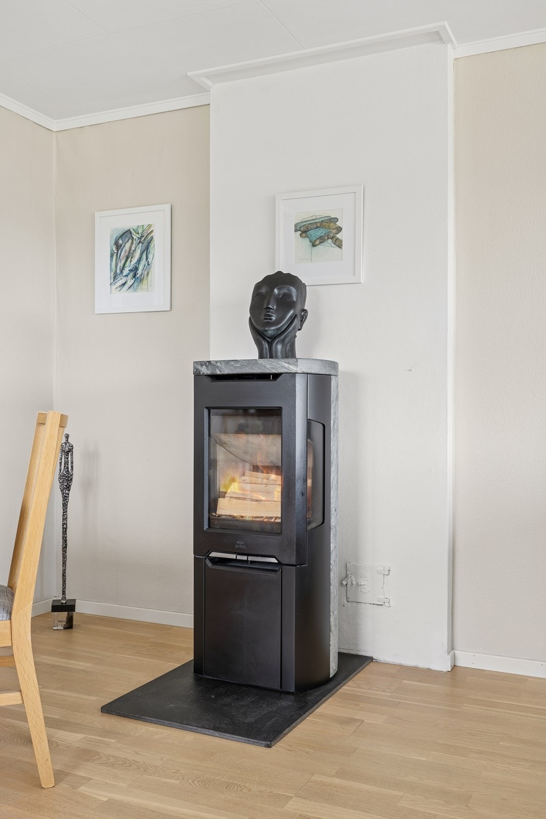 Peis som varmer godt på kjølige dager. Galleribilde