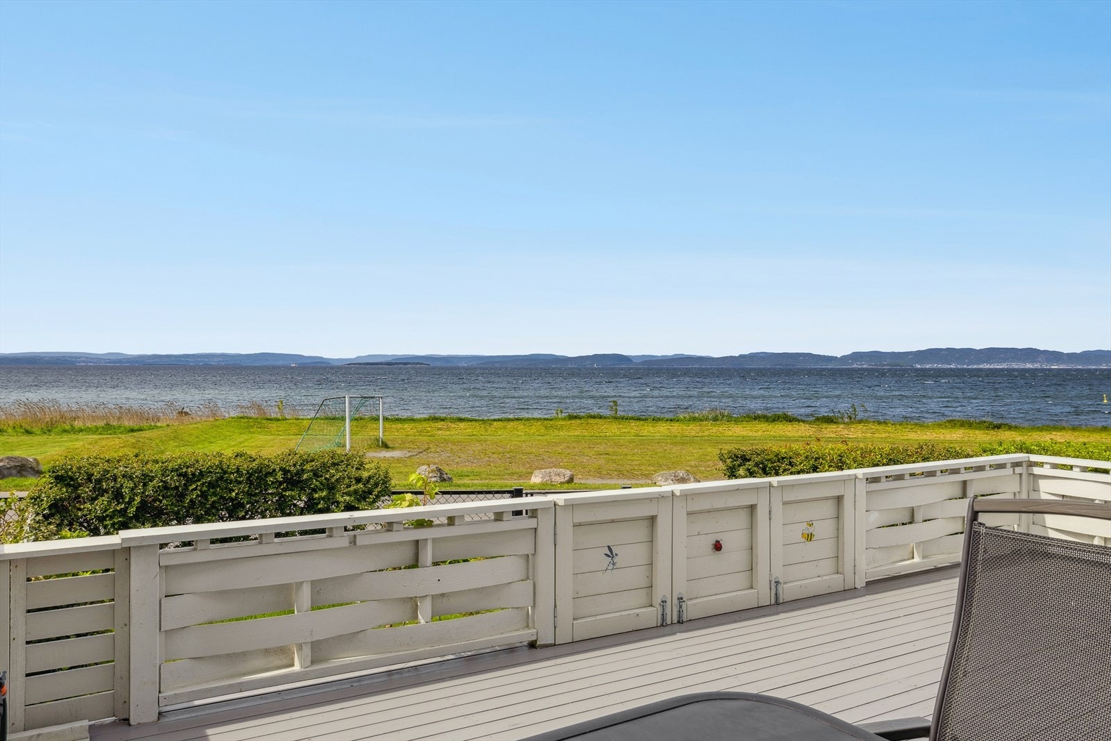 Her har du sjøen som nærmeste nabo. Galleribilde