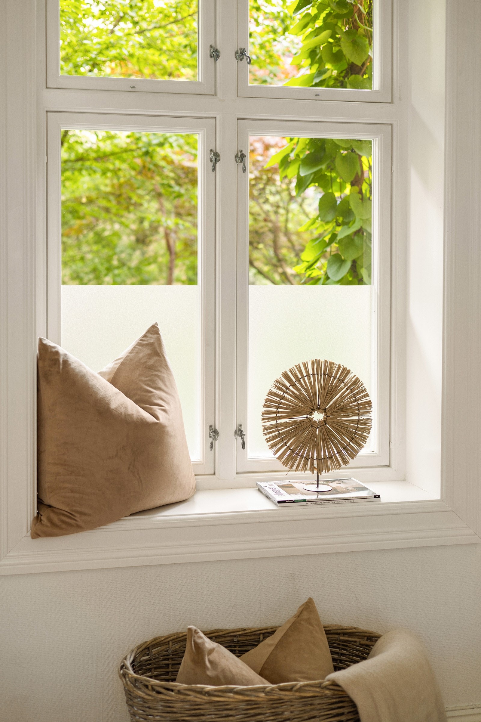 Rommet har godt med naturlig lysinnslipp og gode muligheter for lufting. Galleribilde