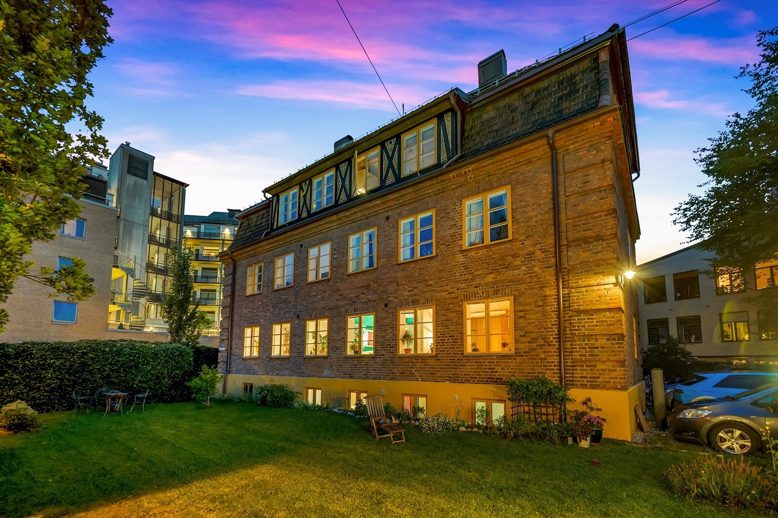 Leiligheten disponerer i tillegg bod i kjeller og på loft på hhv. 13 kvm med gulvareal til sammen. Galleribilde