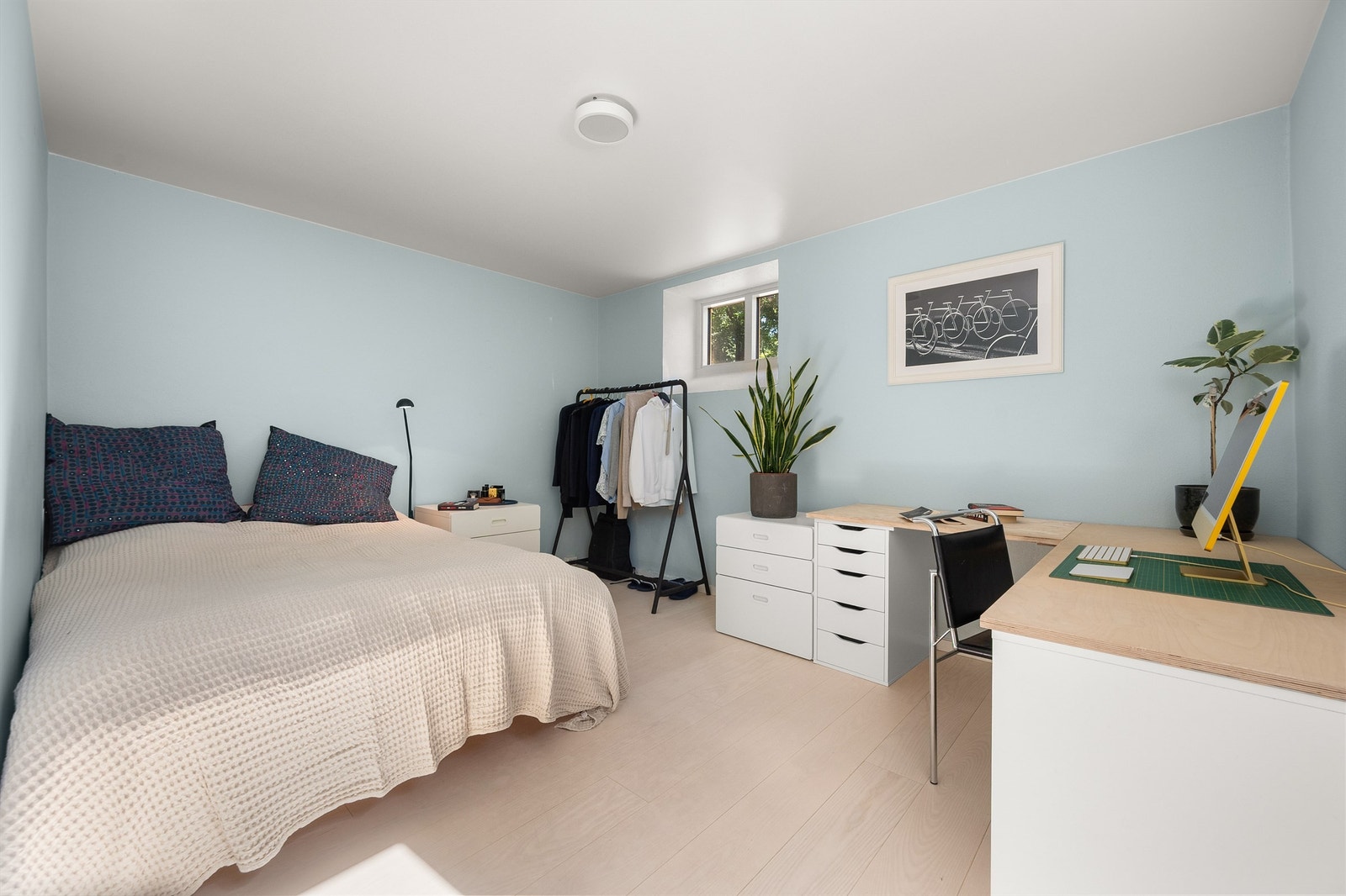 Rommene passer fint som barnerom, gjesterom, kjellerstue eller kontor. Galleribilde