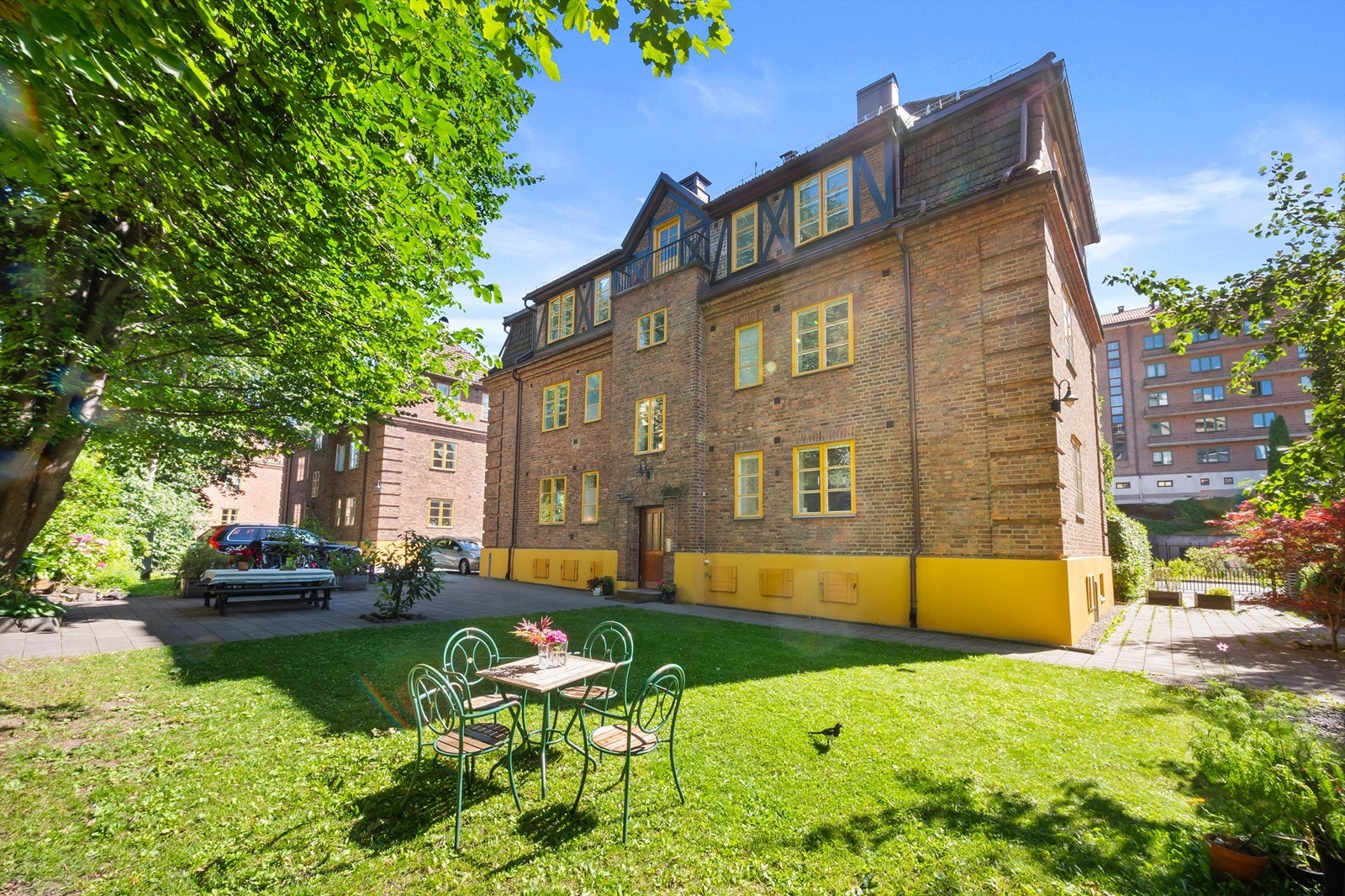 Stine Thorvik og Charlotte Lunde v/ Krogsveen Hasle har gleden av å presentere Jordalsgata 4! Galleribilde