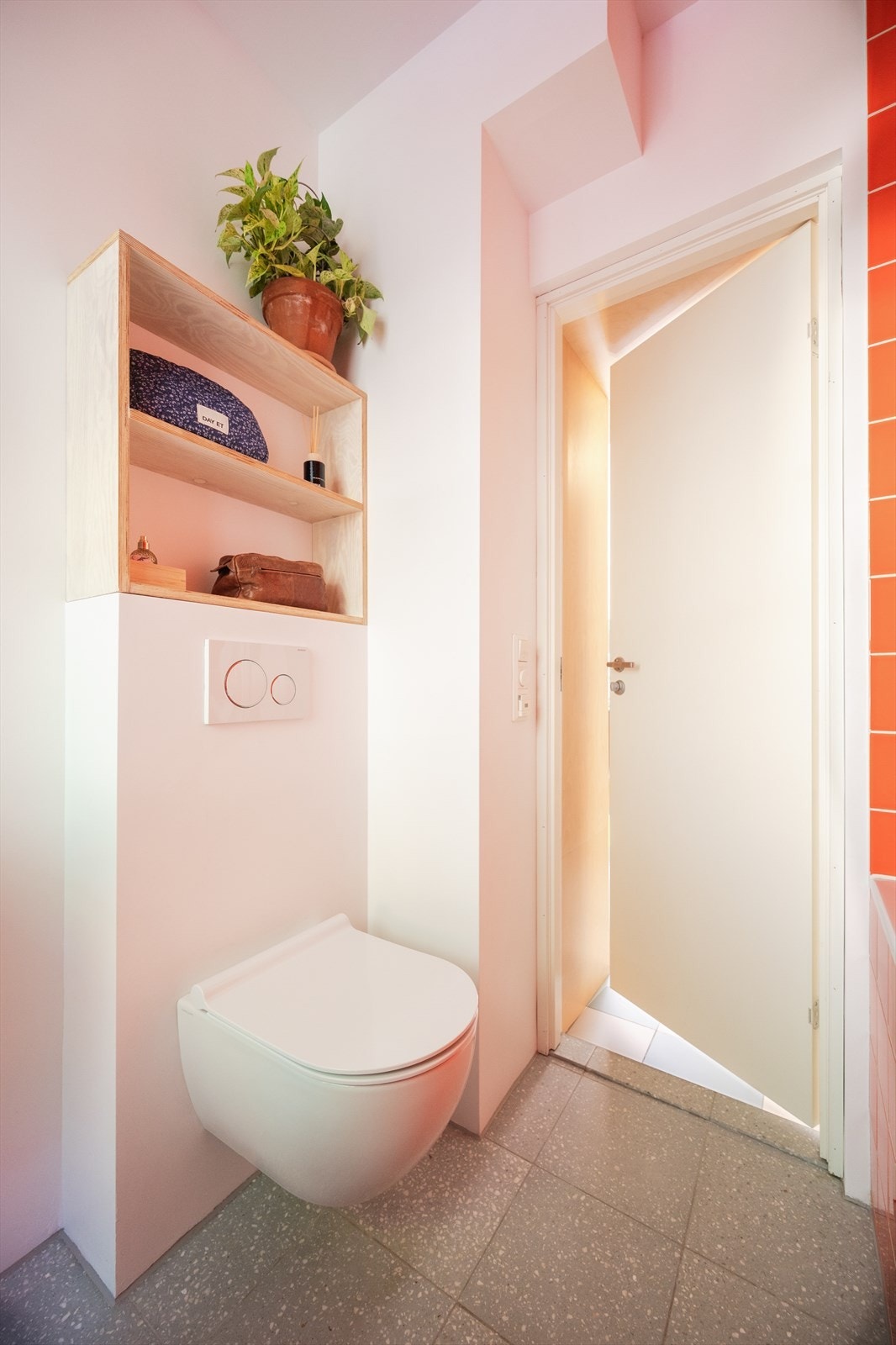 Fliser på gulv er håndlagde terrazzofliser fra Ulfven. Galleribilde