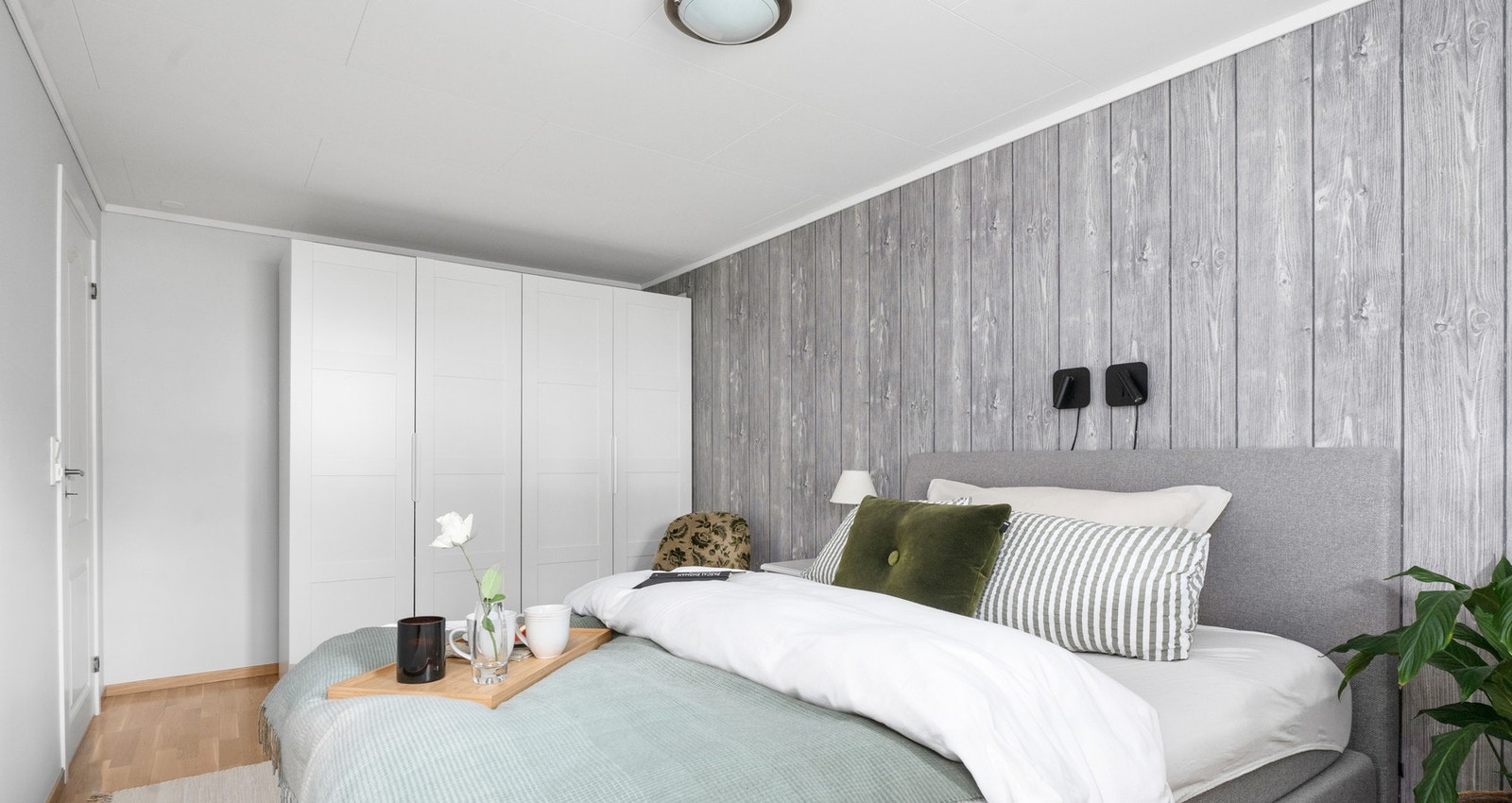 Det er rikelig med plass til oppbevaringsmøblement. Galleribilde