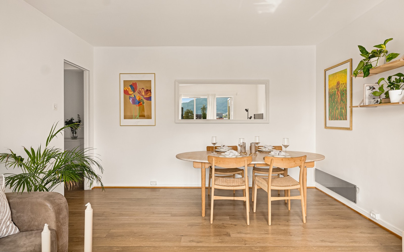 Planløsningen er god og gjør det enkelt å innrede etter eget ønske og behov Galleribilde