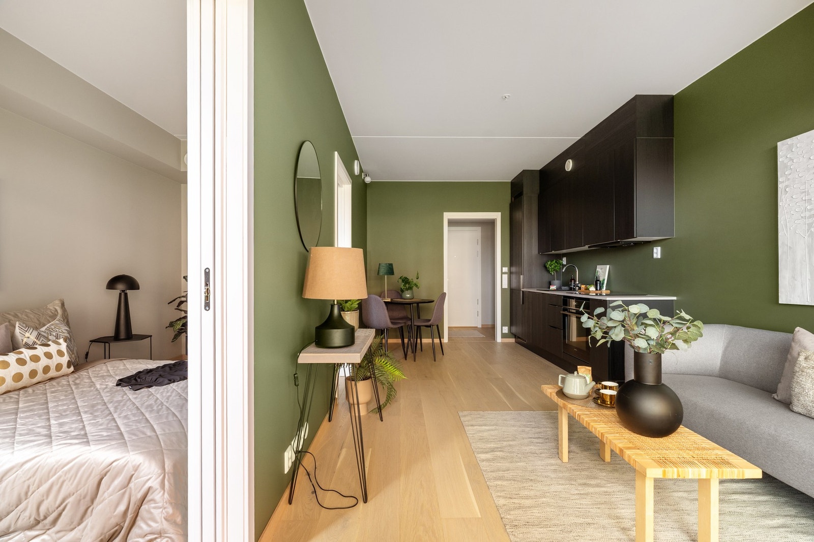 Lekker 1-stavs eikeparkett på gulv. Galleribilde