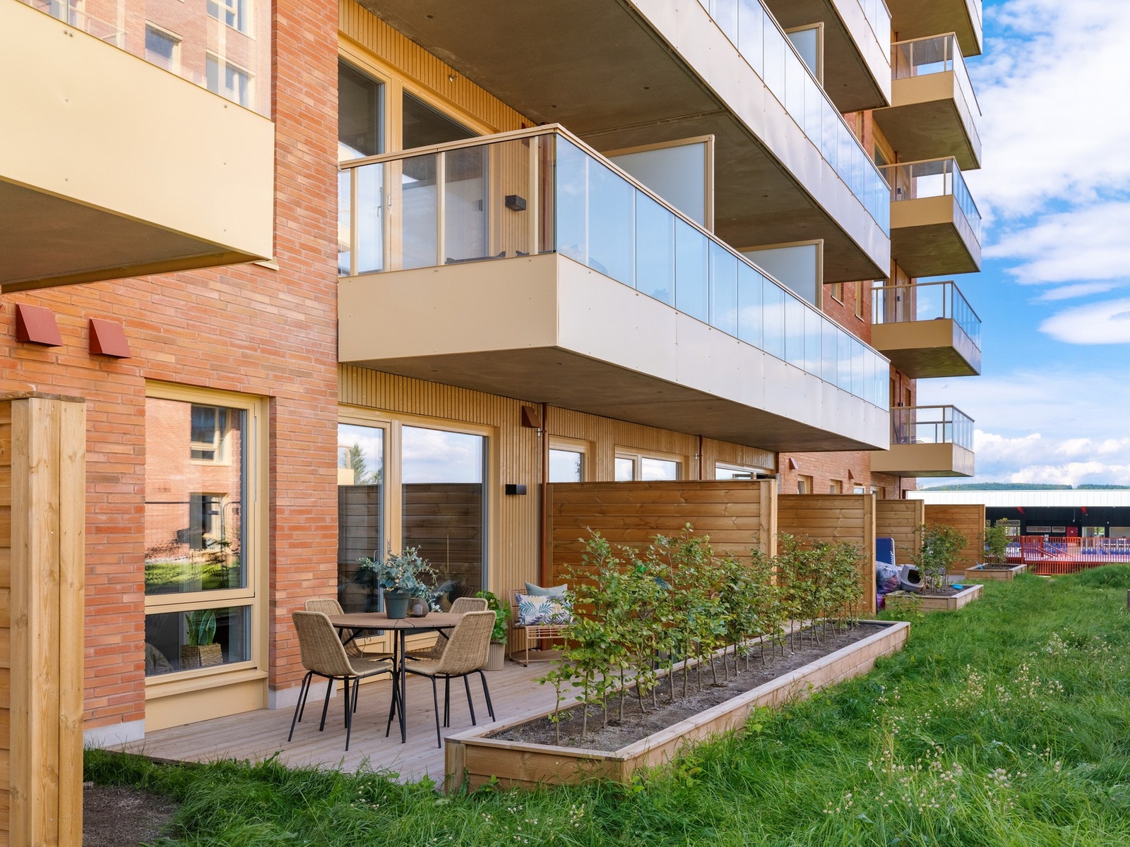 Leiligheten er nyoppført og ligger i byggets 2. etasje fra inngangssiden. Galleribilde