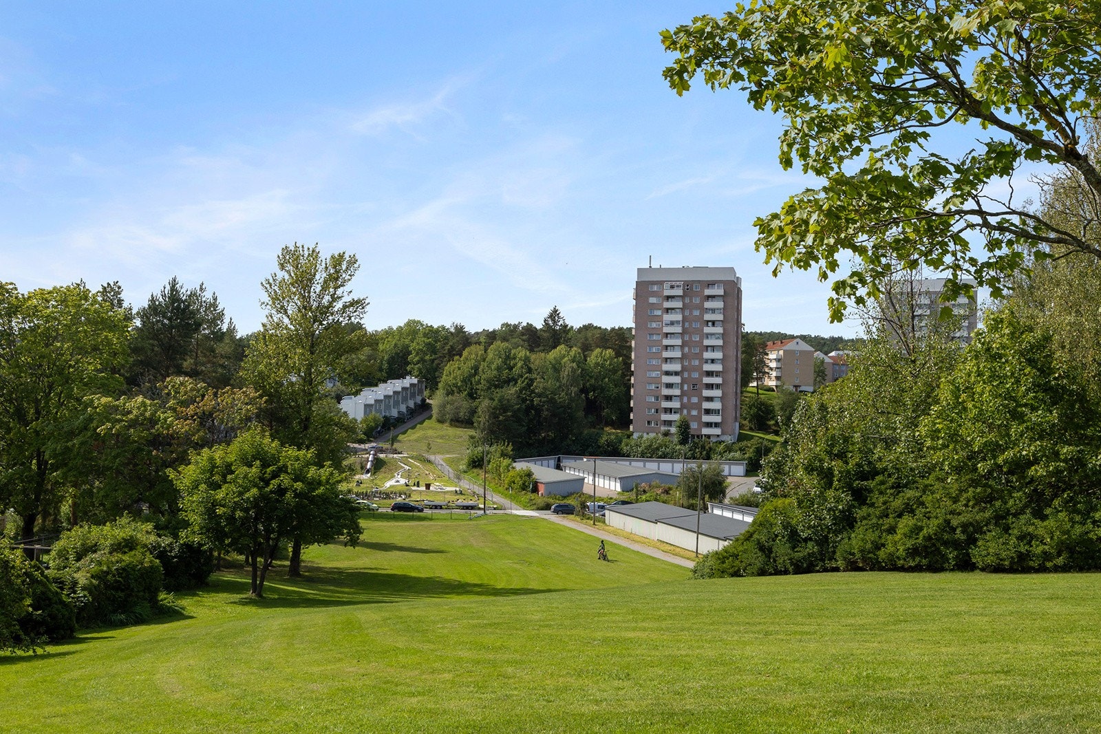 Store og fine grøntarealer i borettslaget og nærområet. Galleribilde