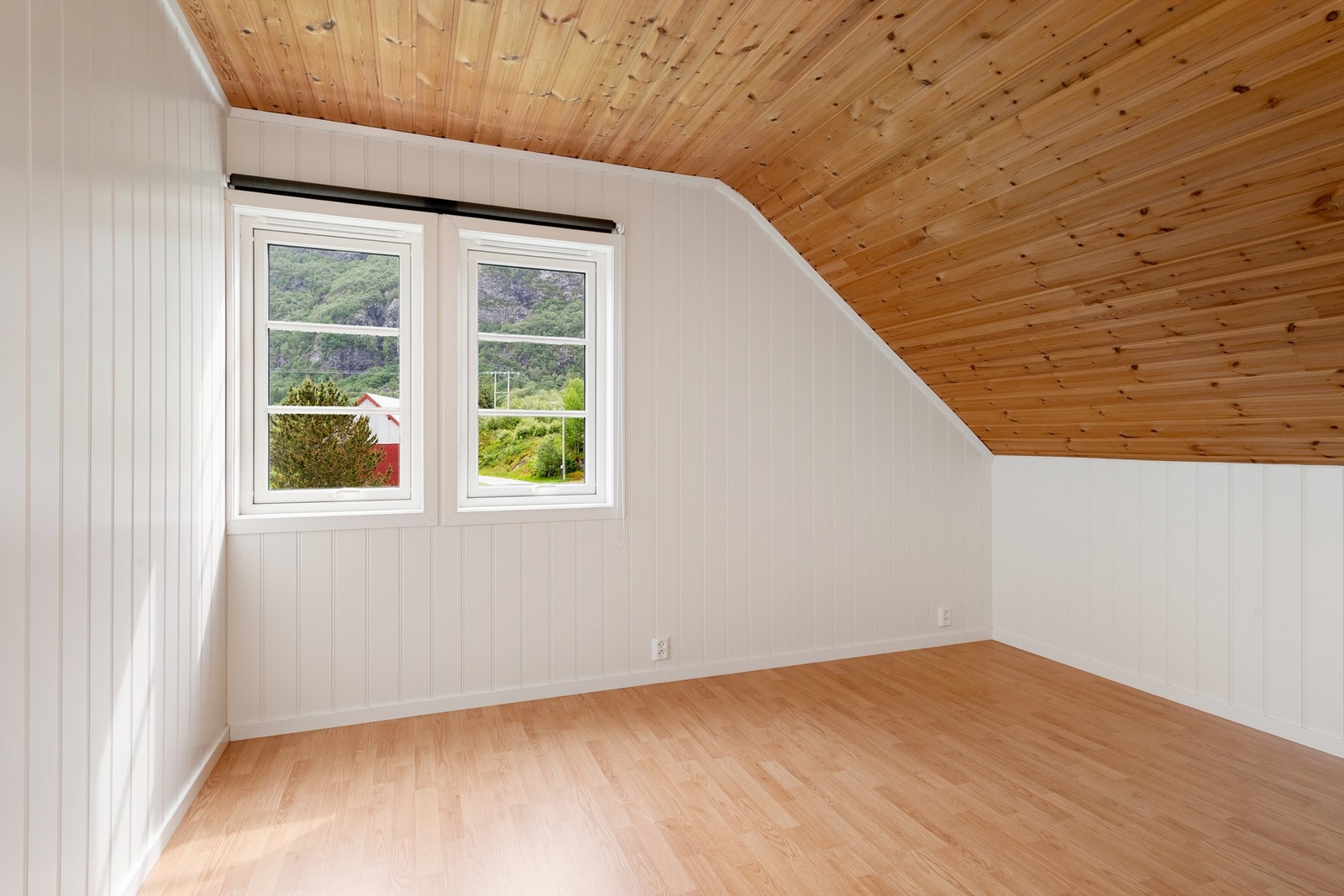 Soverom på loft. Galleribilde