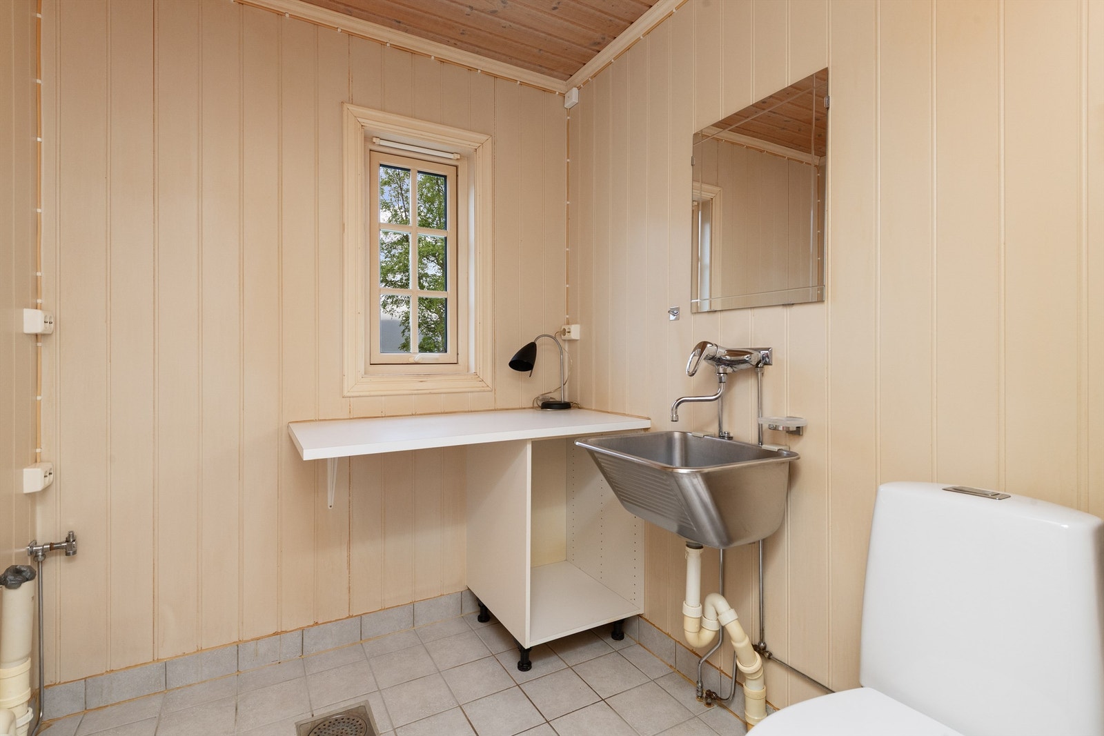 Vaskerom med toalett. Galleribilde