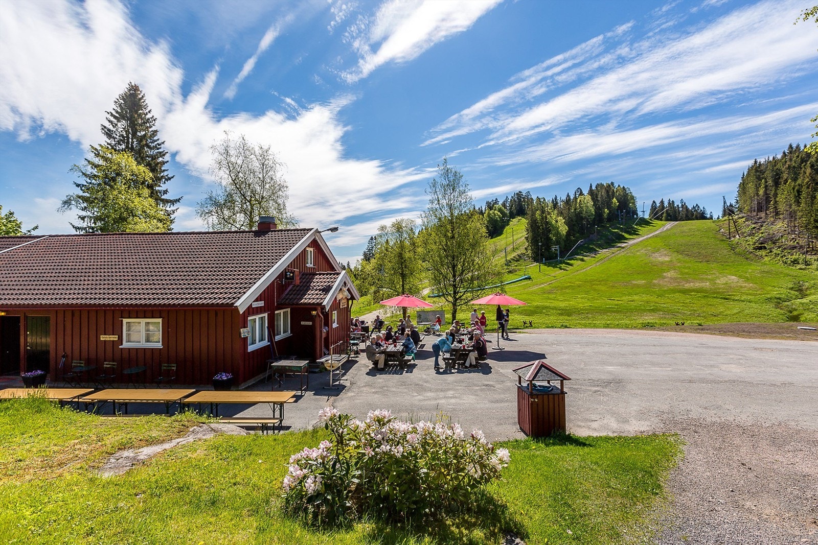 Gangavstand til Grefsenkleiva med sykkel- og gangstier sommerstid, og bakker for både store og små på vinterstid! Galleribilde