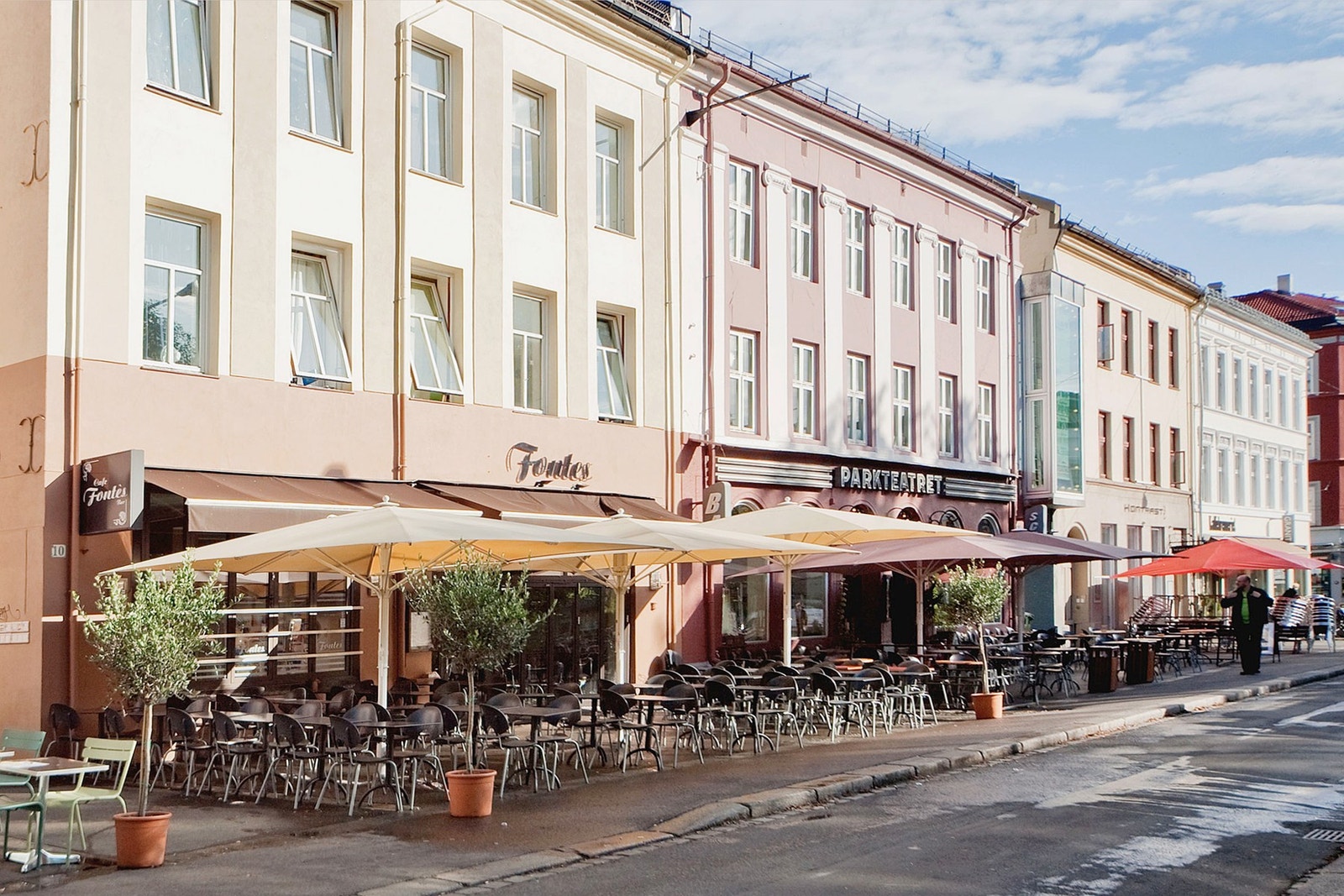 På Olaf Ryes plass er det flere hyggelige serveringssteder. Galleribilde