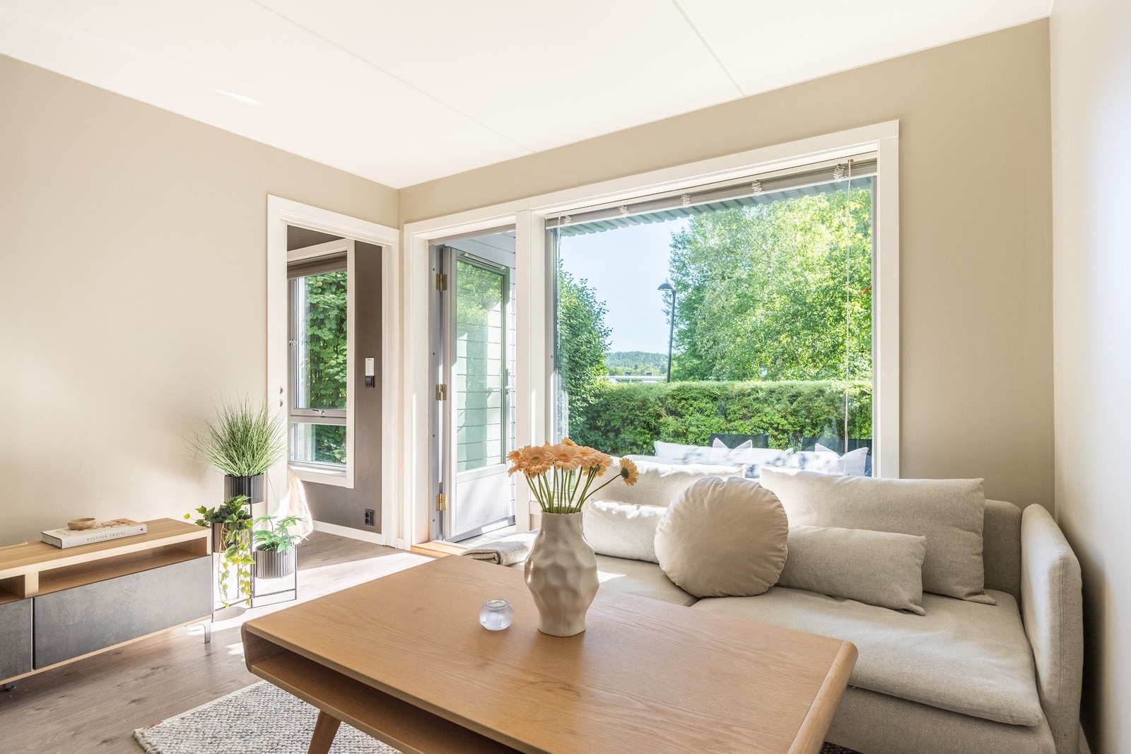 Leiligheten er lys og delikat. Galleribilde