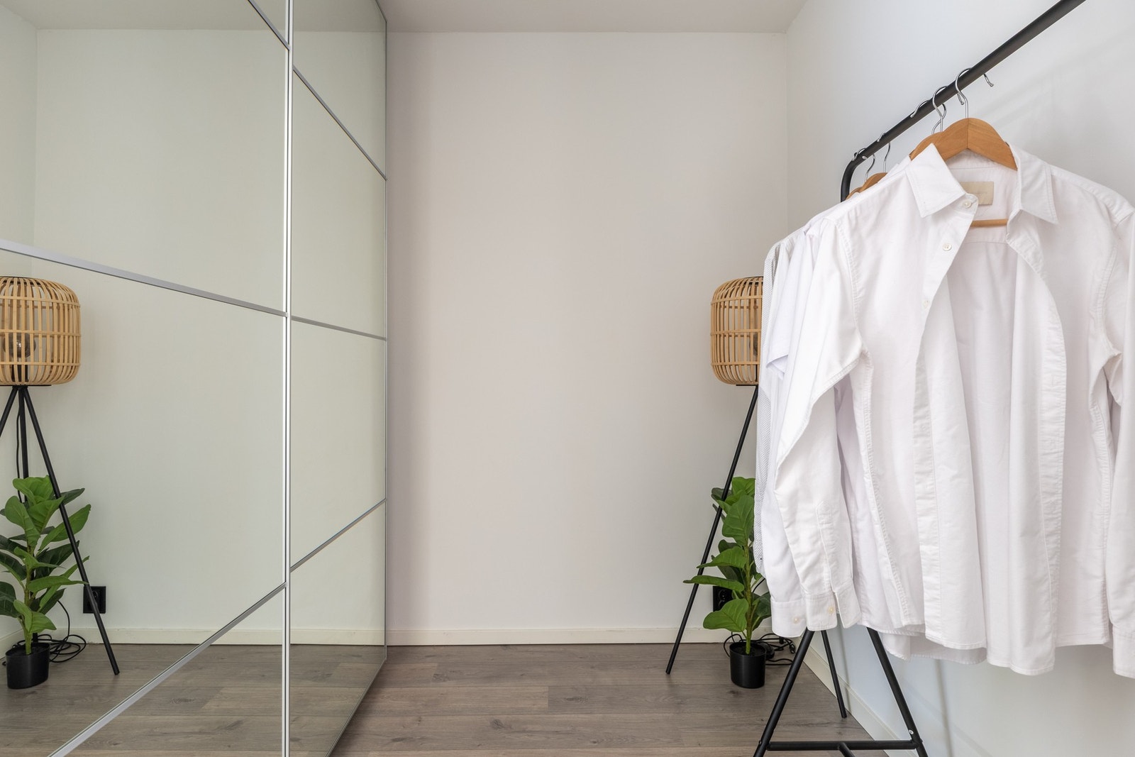 Medfølgende garderobeskap. Galleribilde