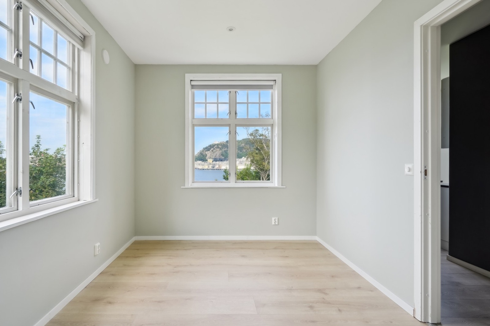 Her kan man våkne til en nydelig utsikt over mot Norges vakreste by. Galleribilde