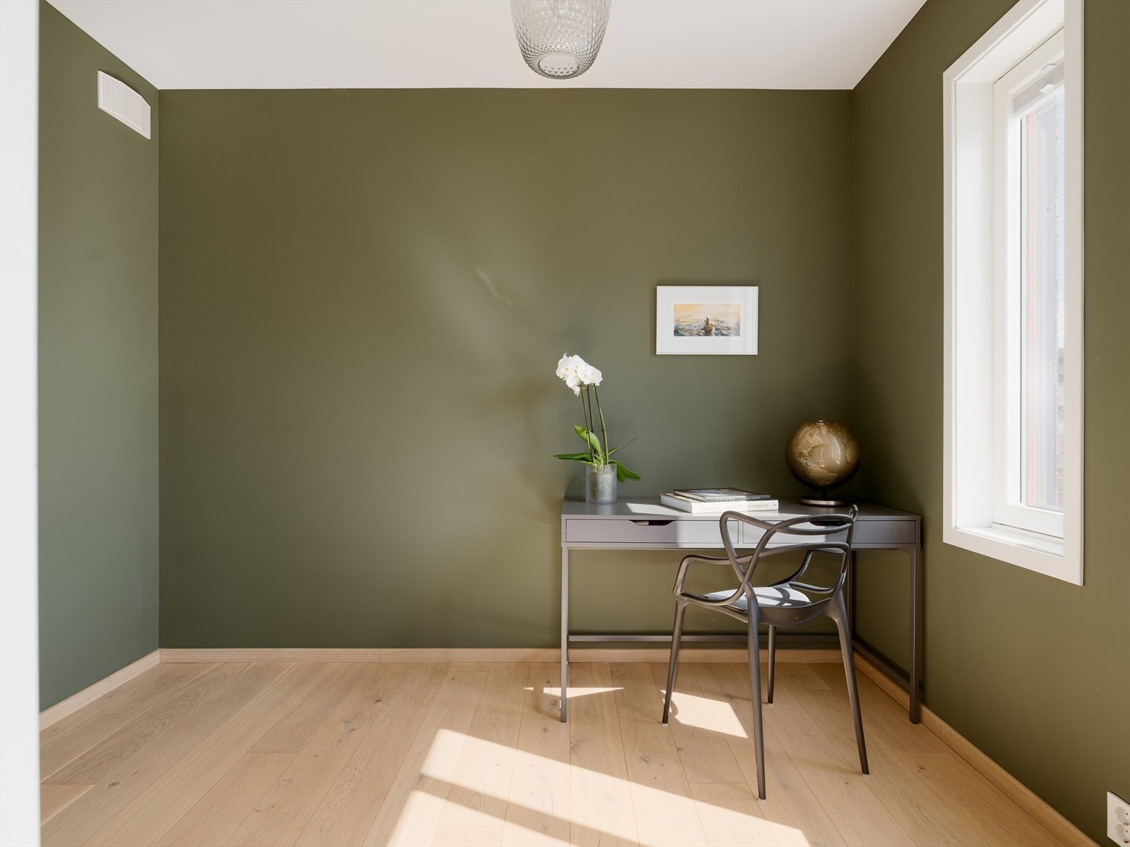 Soverom III - Perfekt som barnerom, gjesterom, hjemmekontor eller en kombinert løsning - tilpasset dine behov og livsstil. Galleribilde